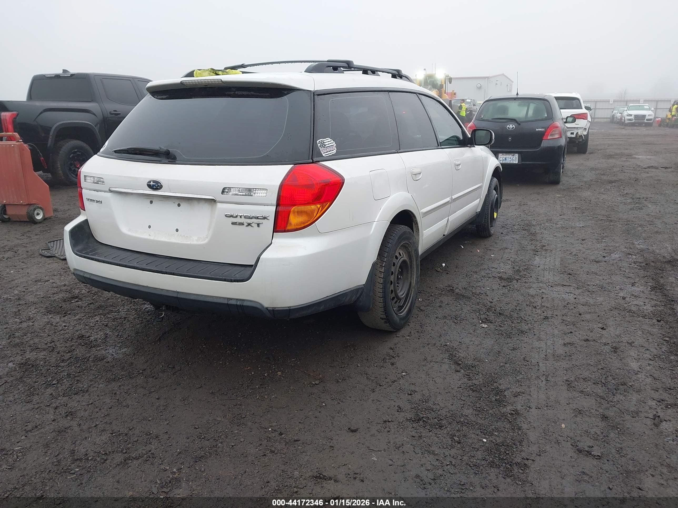 SUBARU OUTBACK image 4