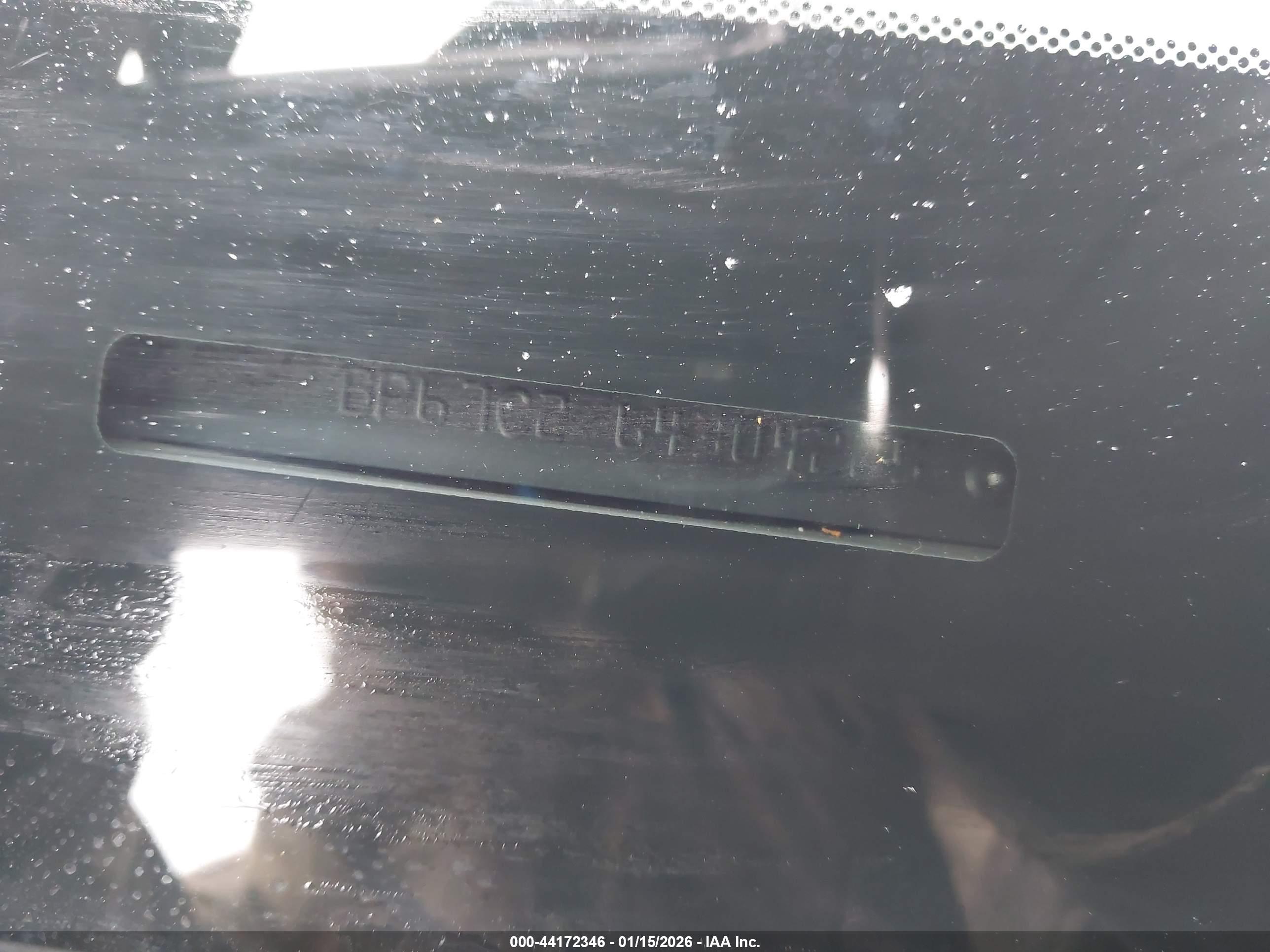 SUBARU OUTBACK image 9