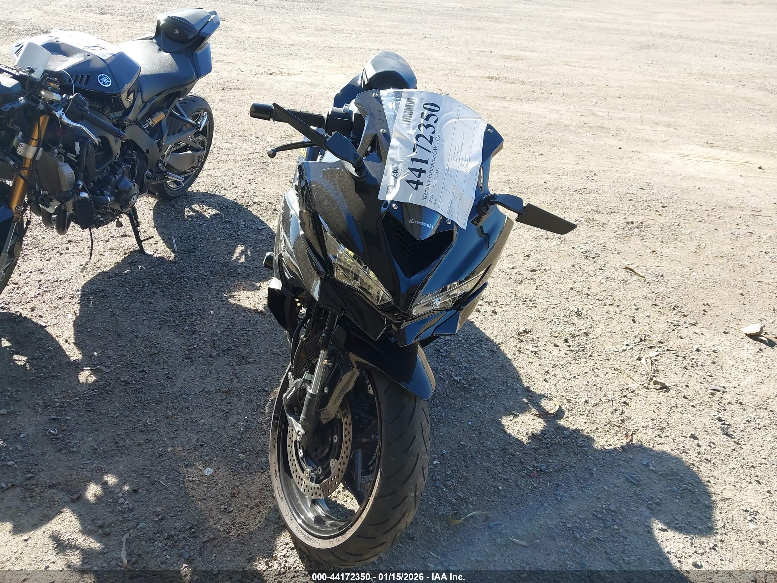 KAWASAKI ZX400 image 5