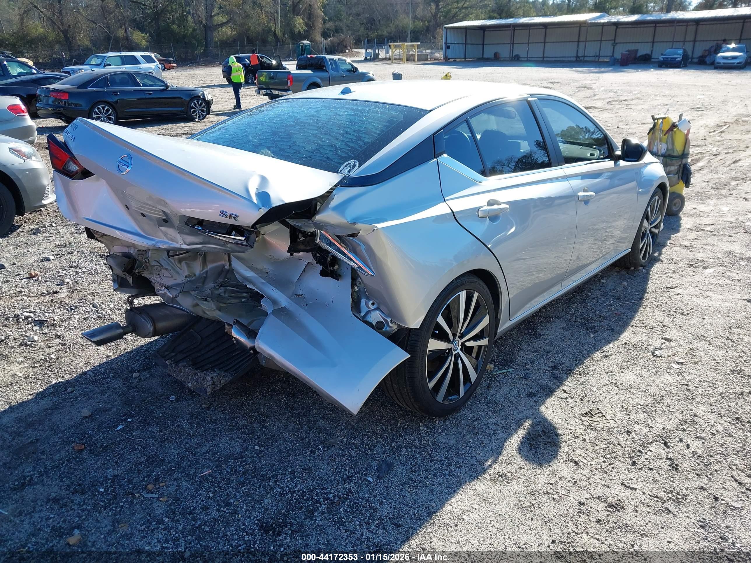 NISSAN ALTIMA image 4