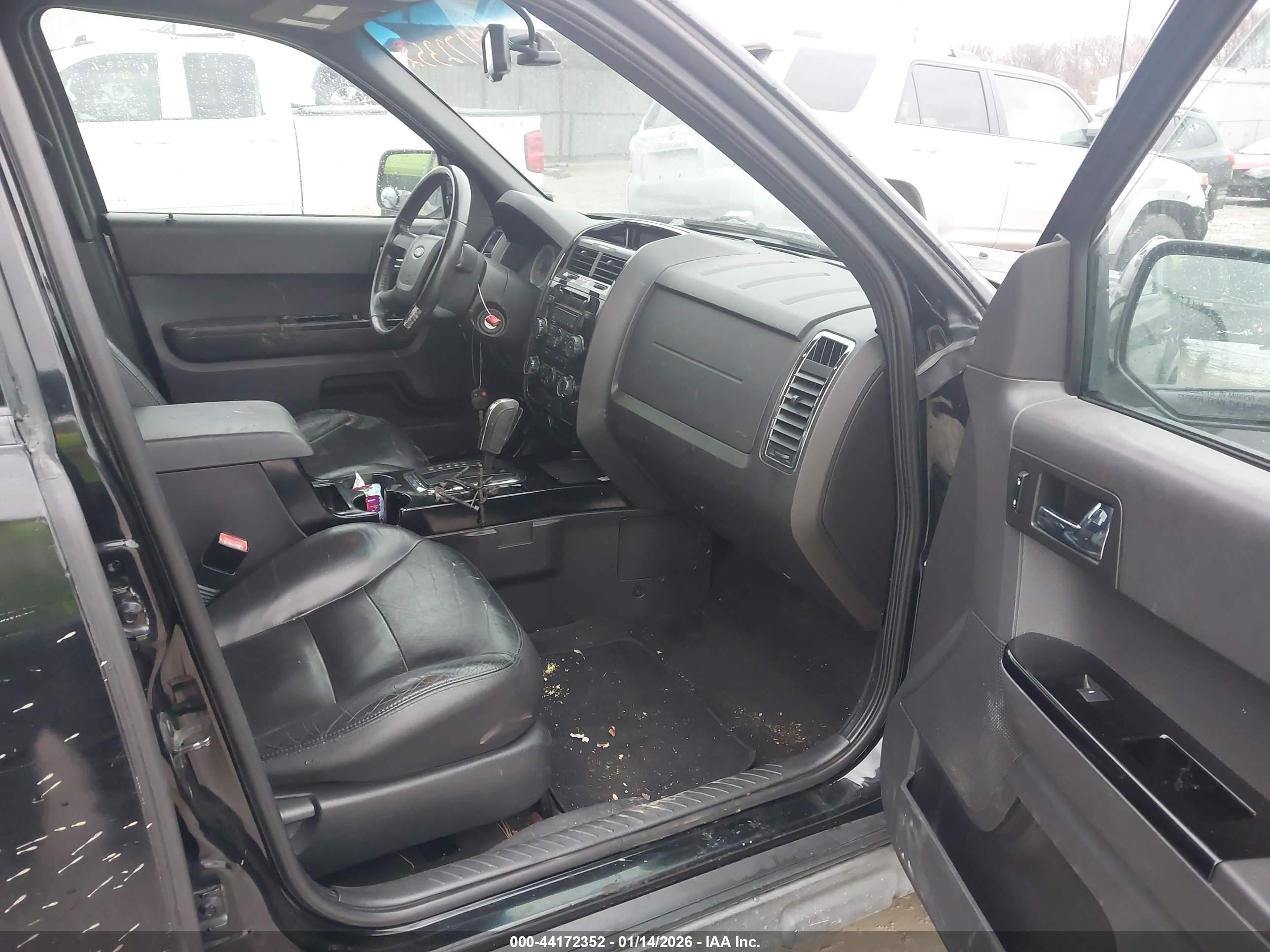 FORD ESCAPE image 5
