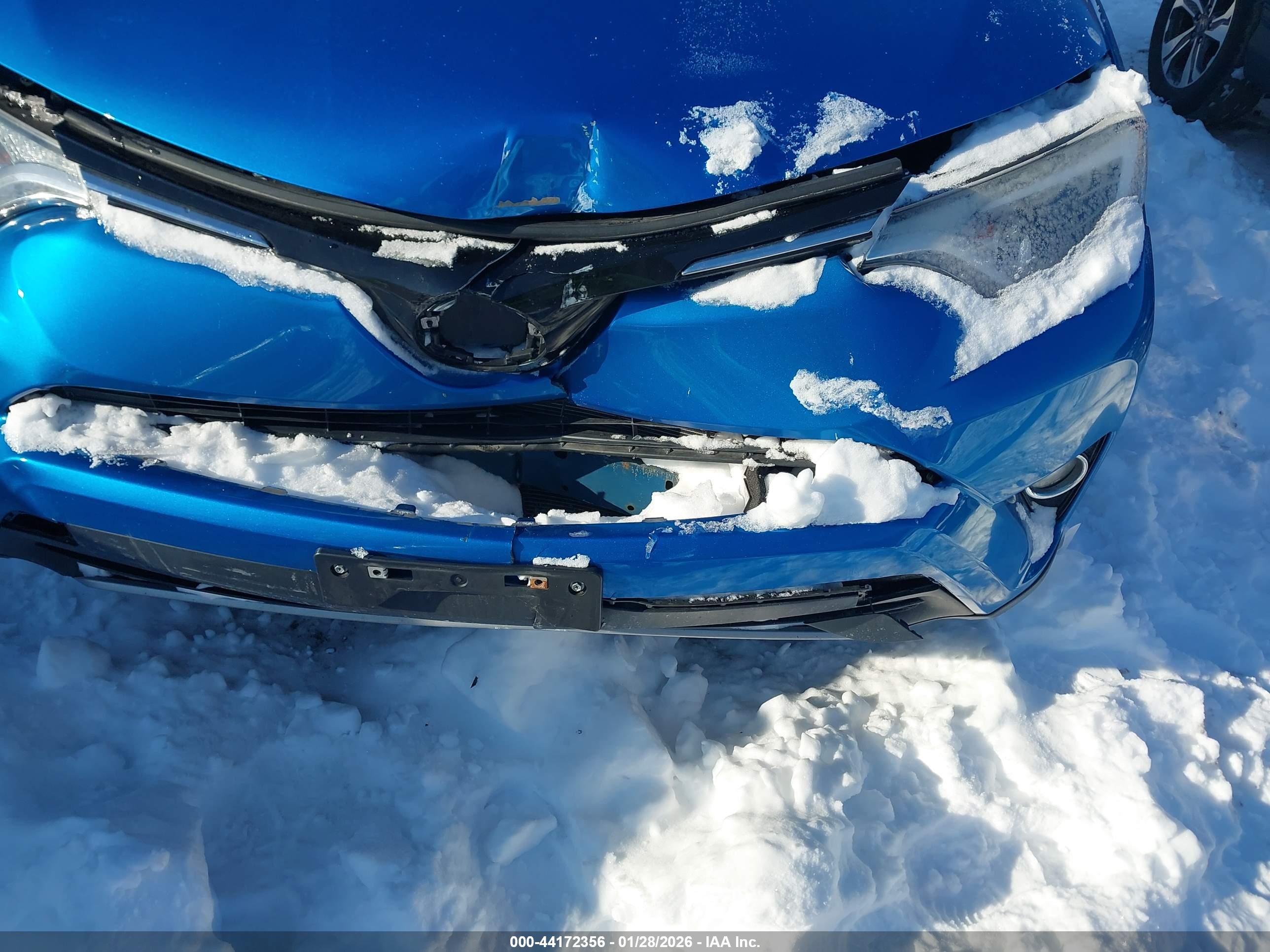 TOYOTA RAV4 image 6