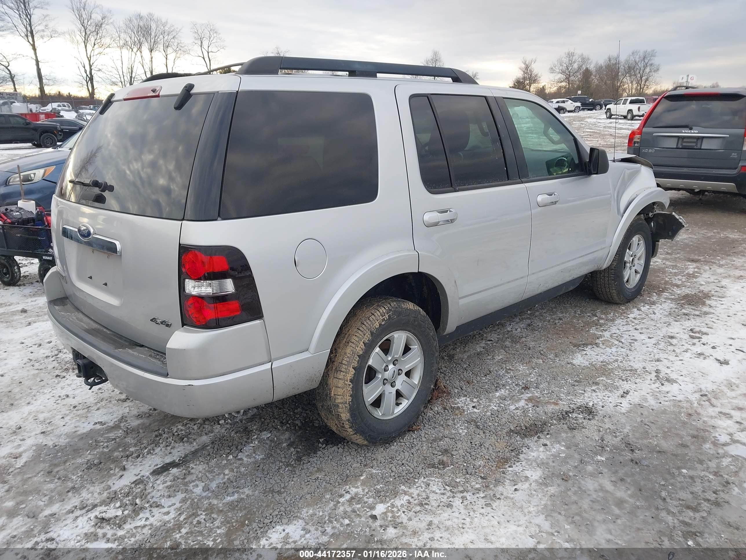 FORD EXPLORER image 4
