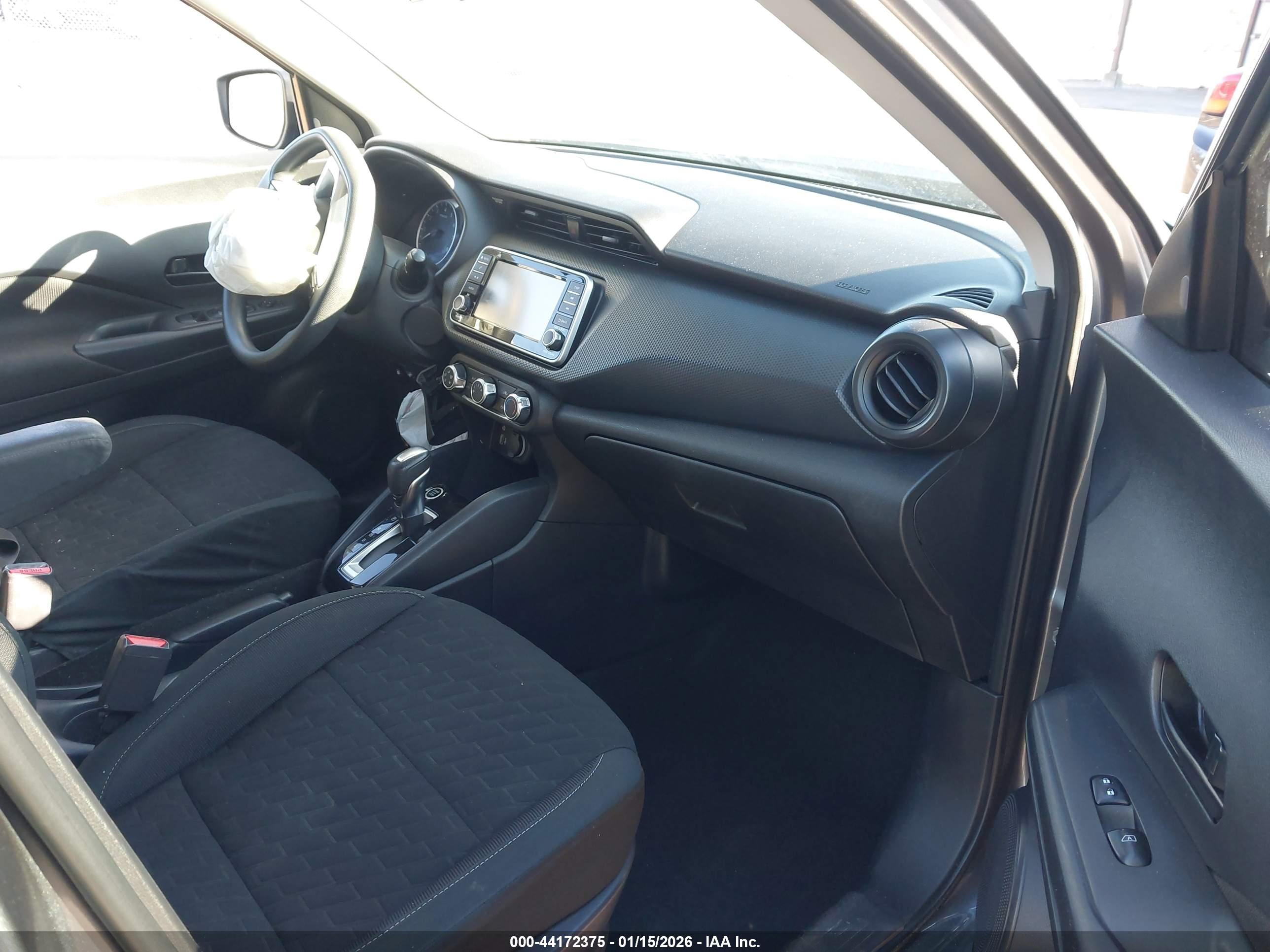 NISSAN KICKS image 5