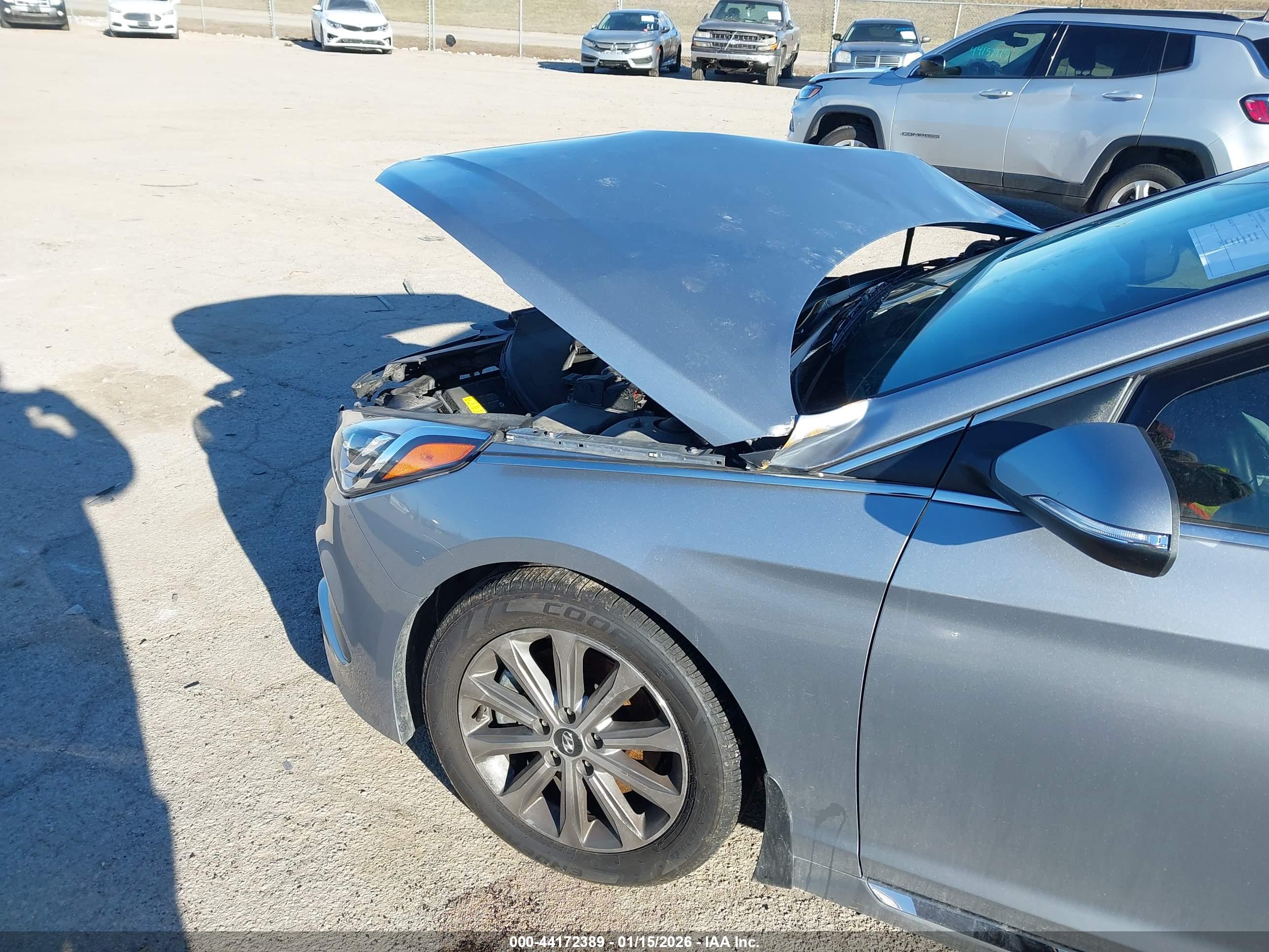 HYUNDAI SONATA image 6
