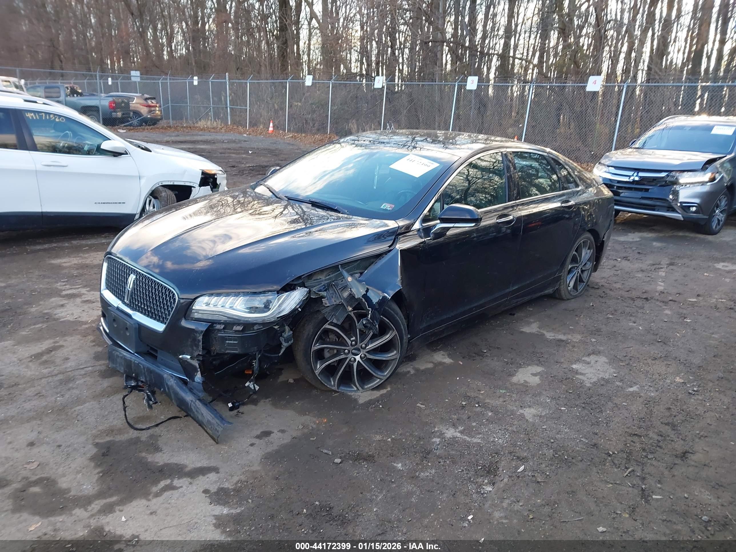 LINCOLN MKZ image 2