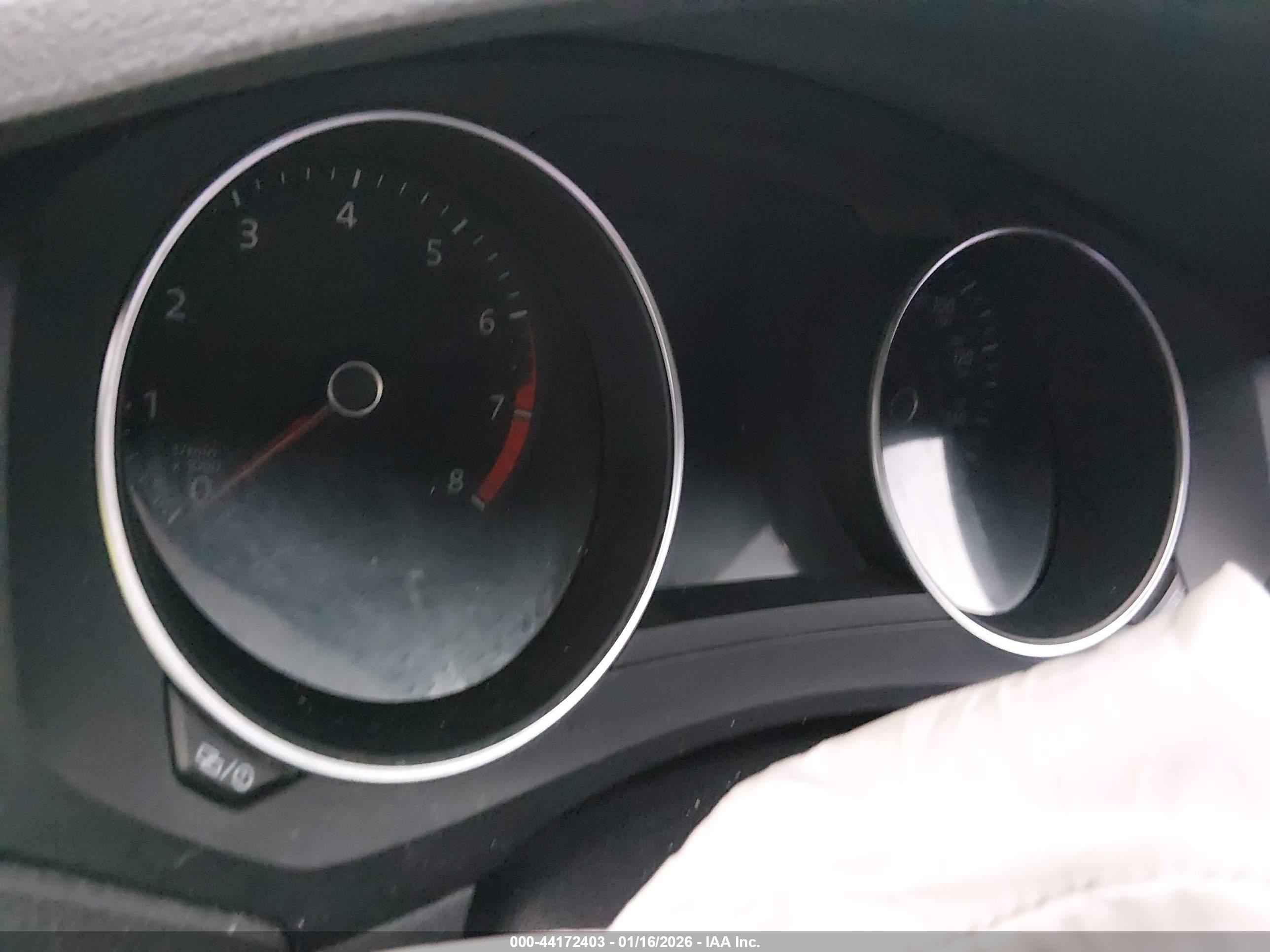VOLKSWAGEN JETTA image 7