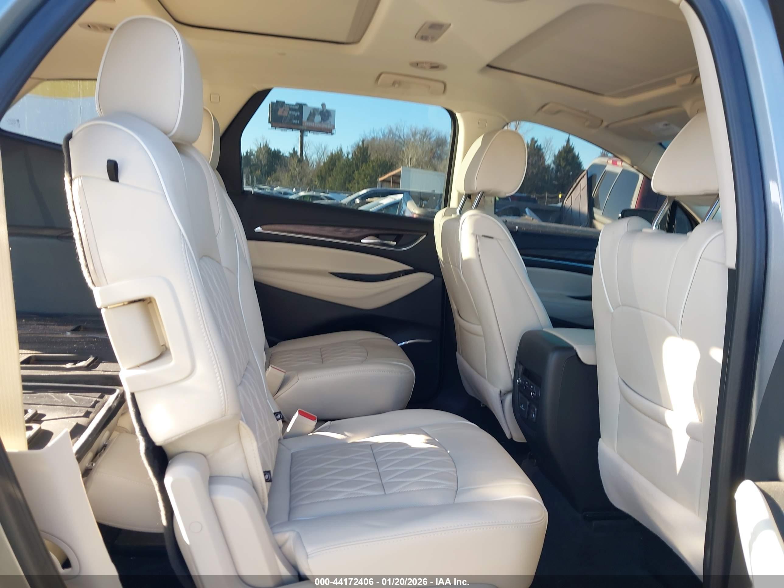 BUICK ENCLAVE image 8