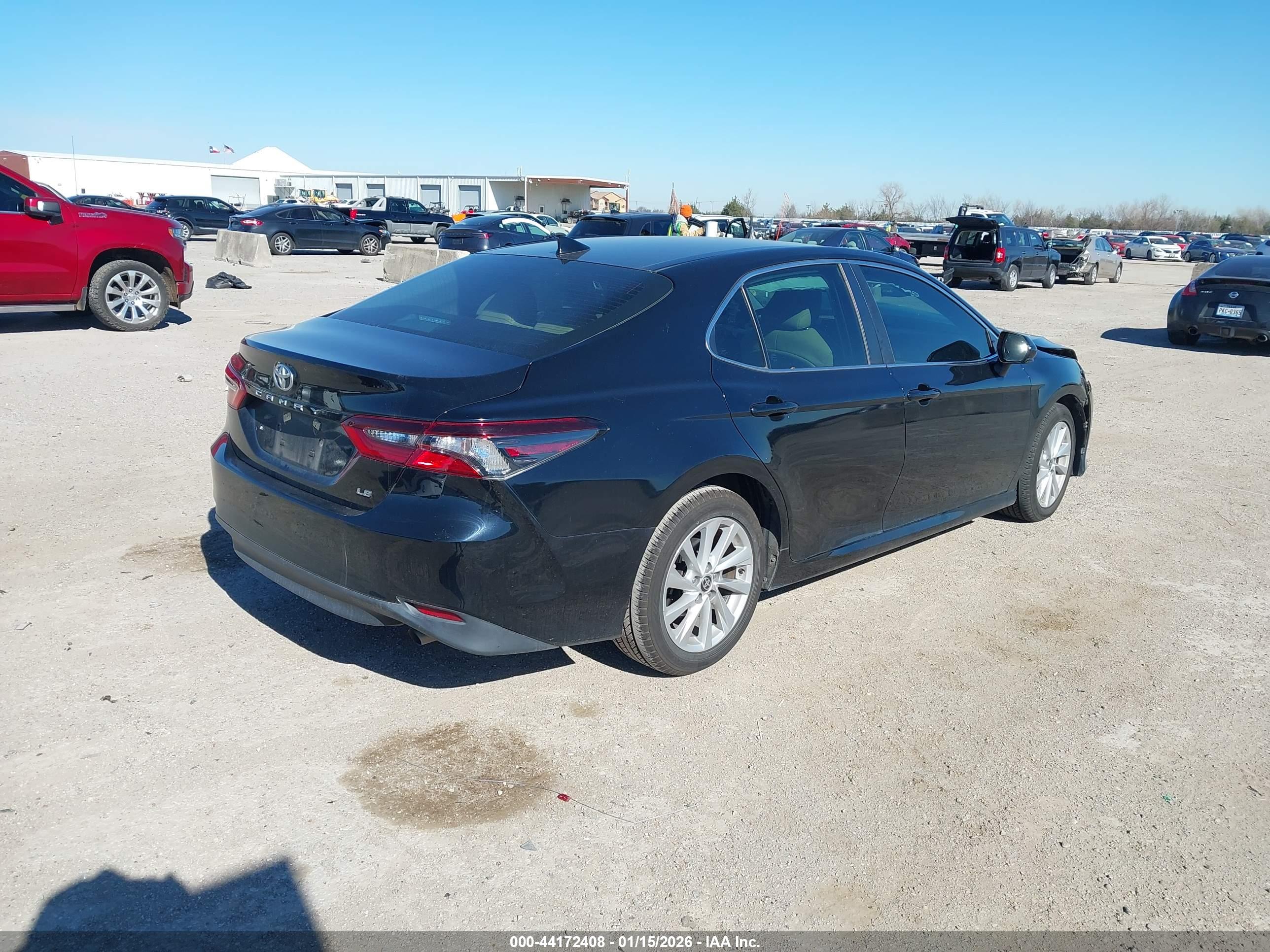 TOYOTA CAMRY image 4