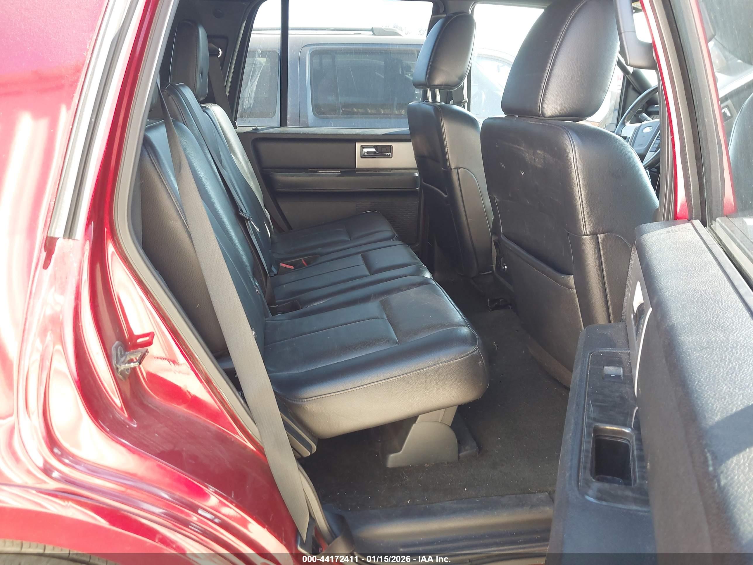 FORD EXPEDITION image 8
