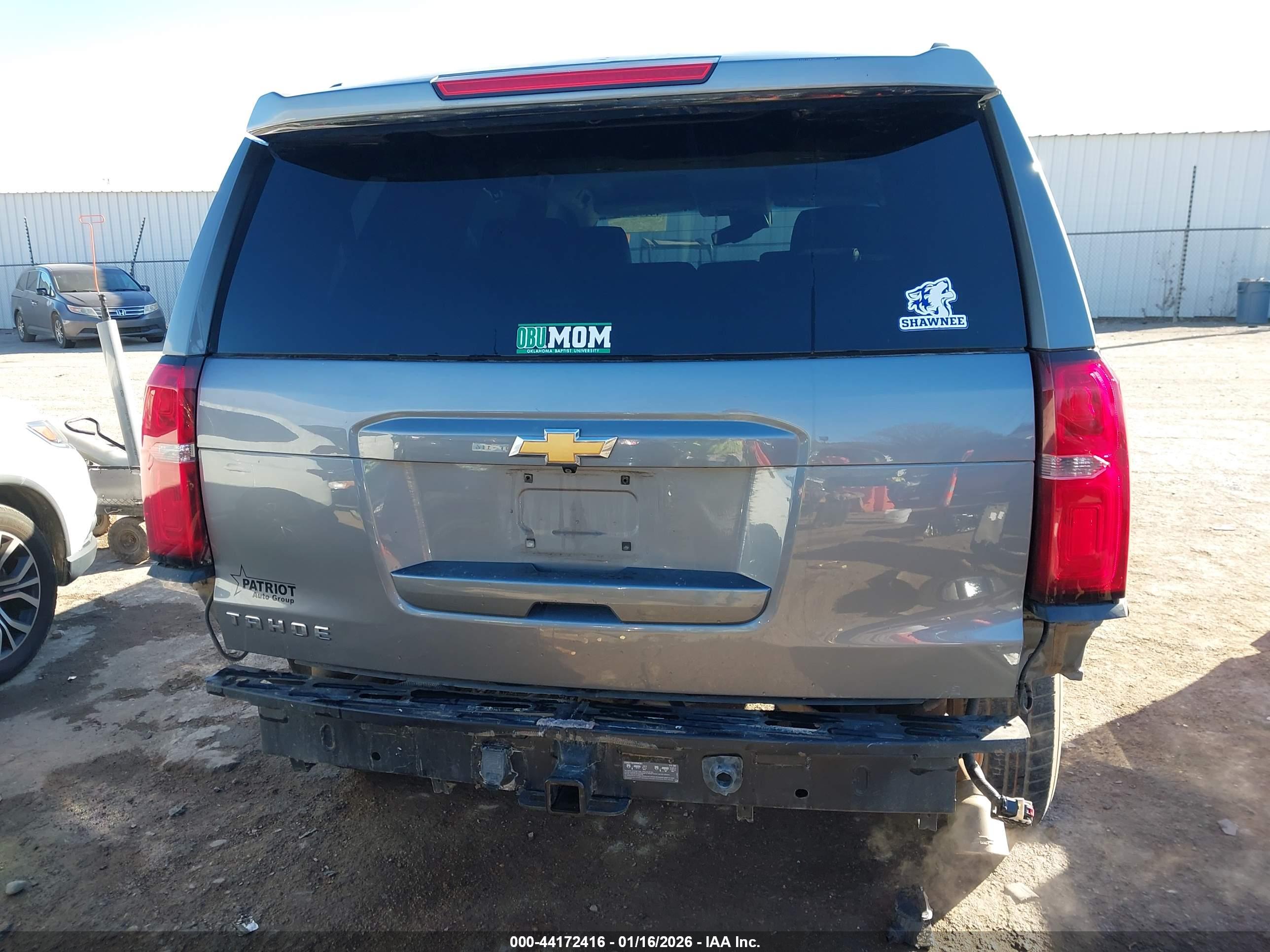 CHEVROLET TAHOE image 6