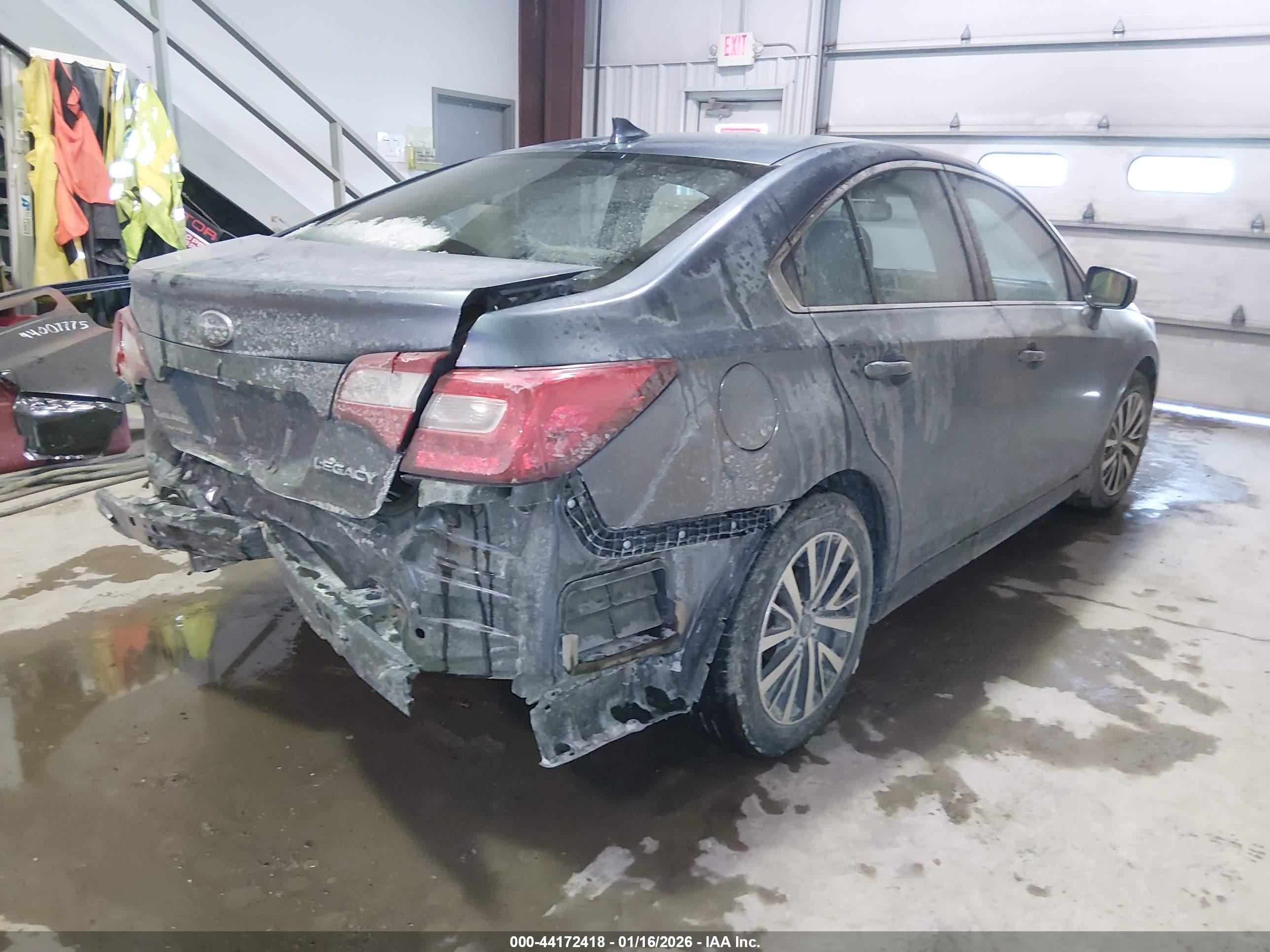 SUBARU LEGACY image 4