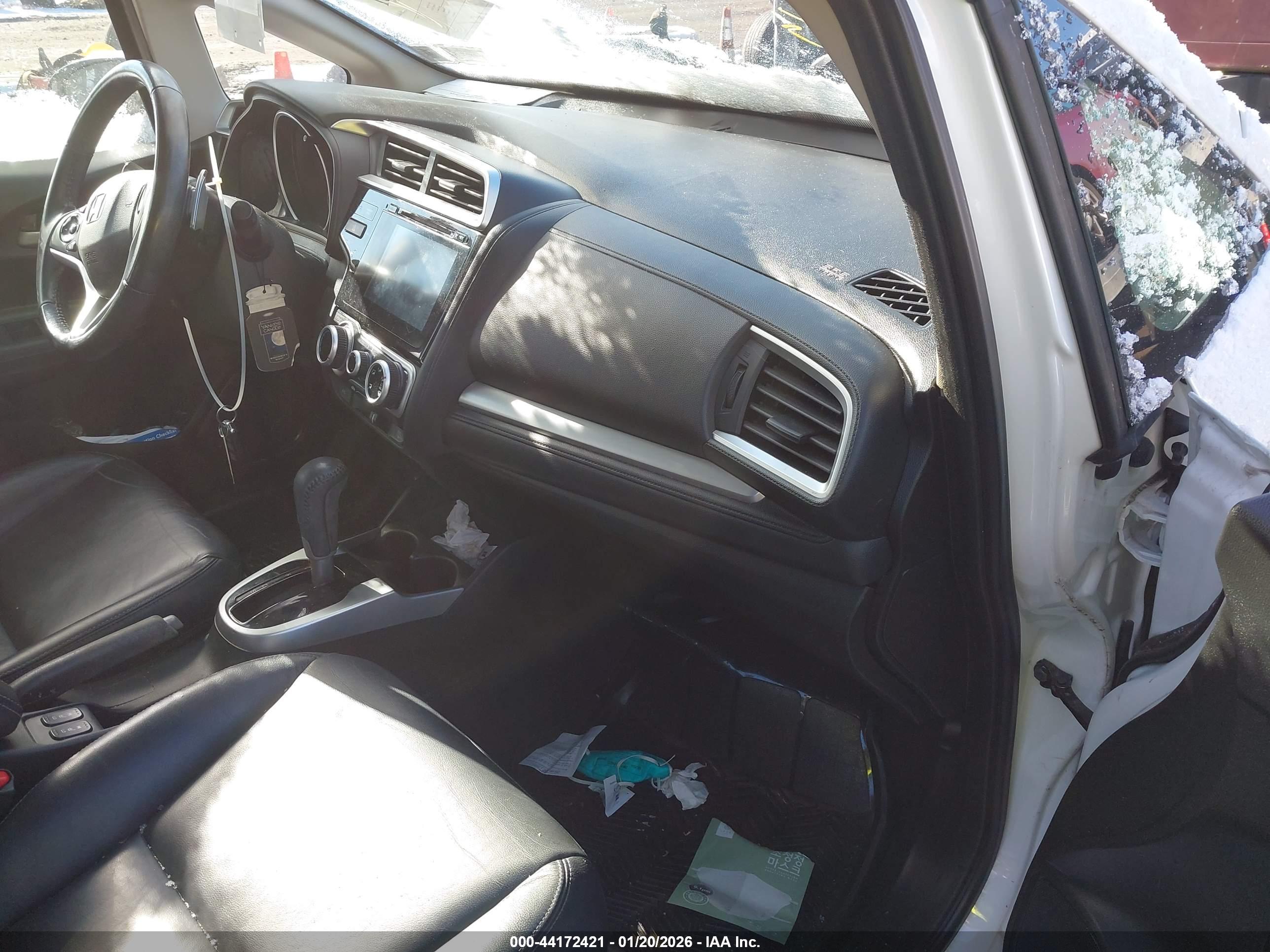 HONDA FIT image 5