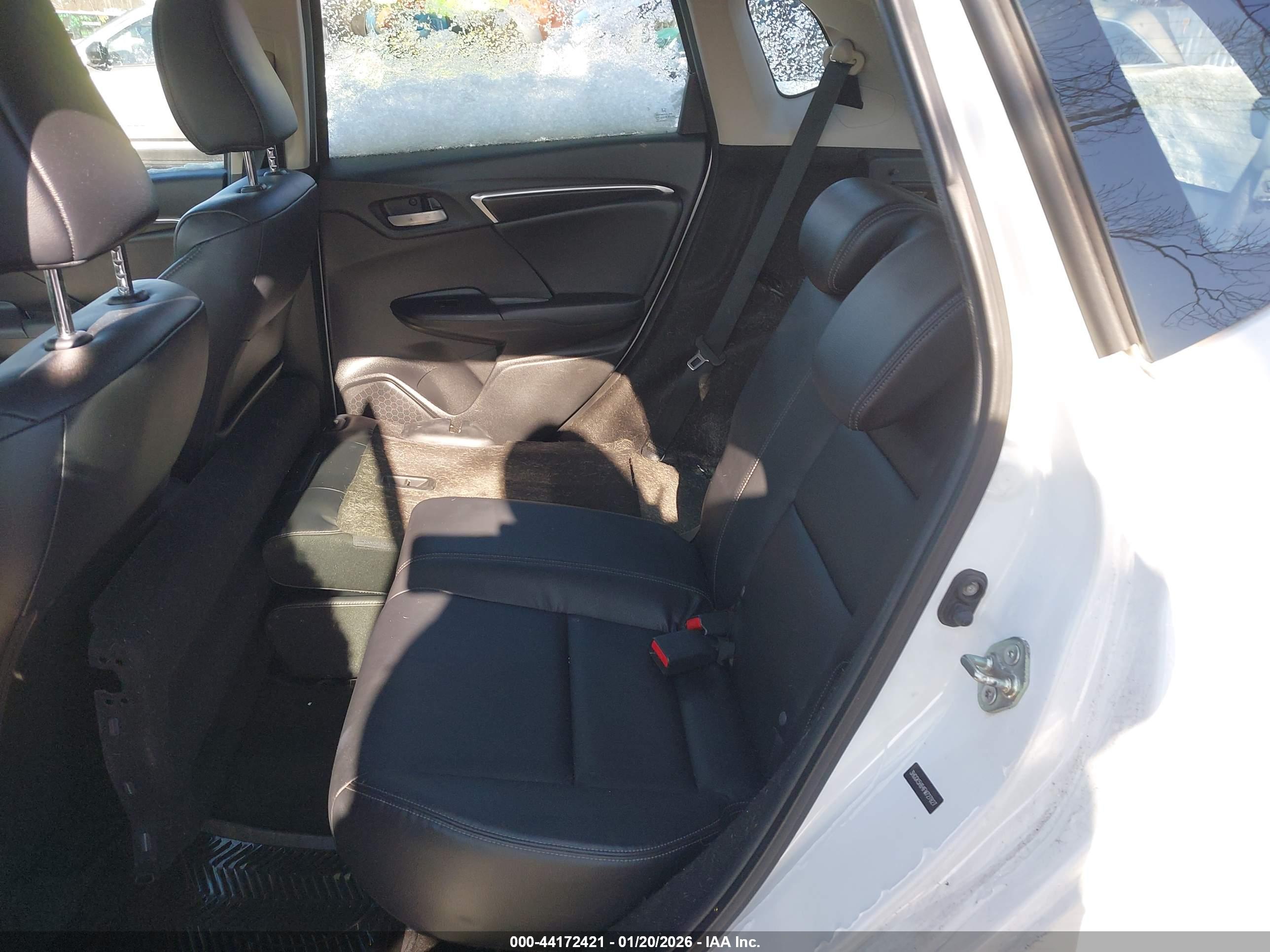 HONDA FIT image 8