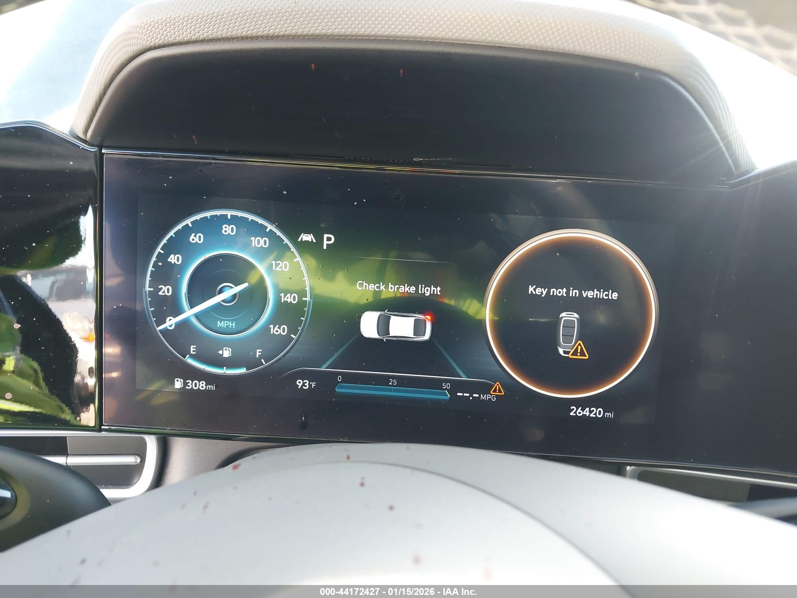 HYUNDAI ELANTRA image 7