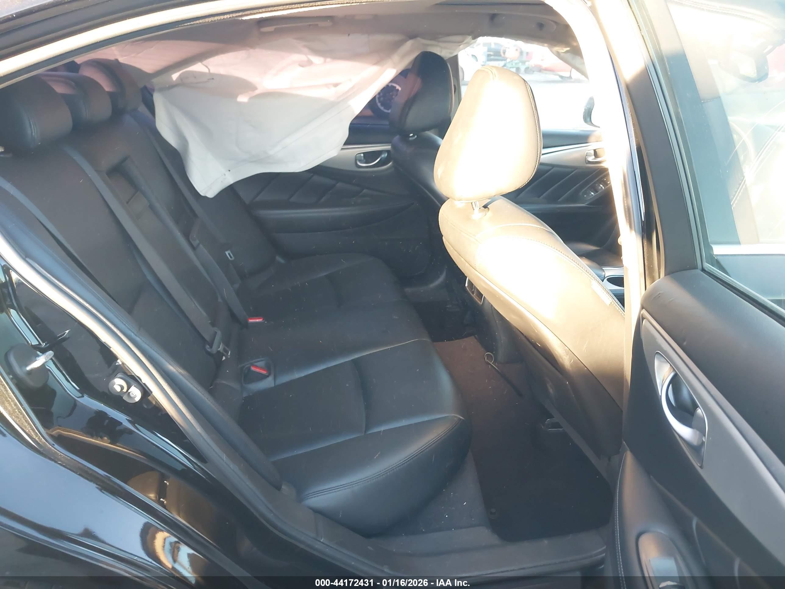 INFINITI Q50 image 8