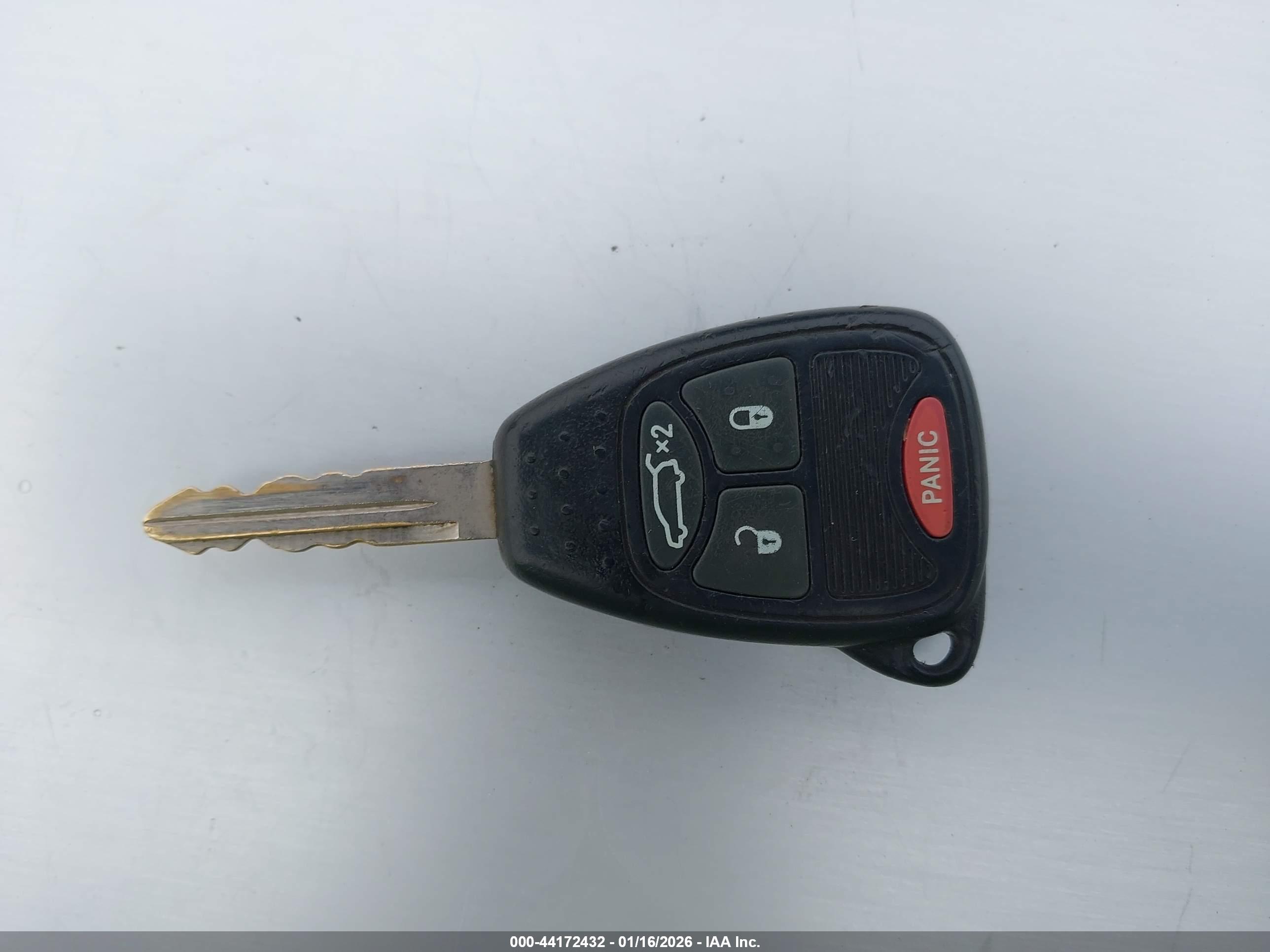DODGE AVENGER image 11