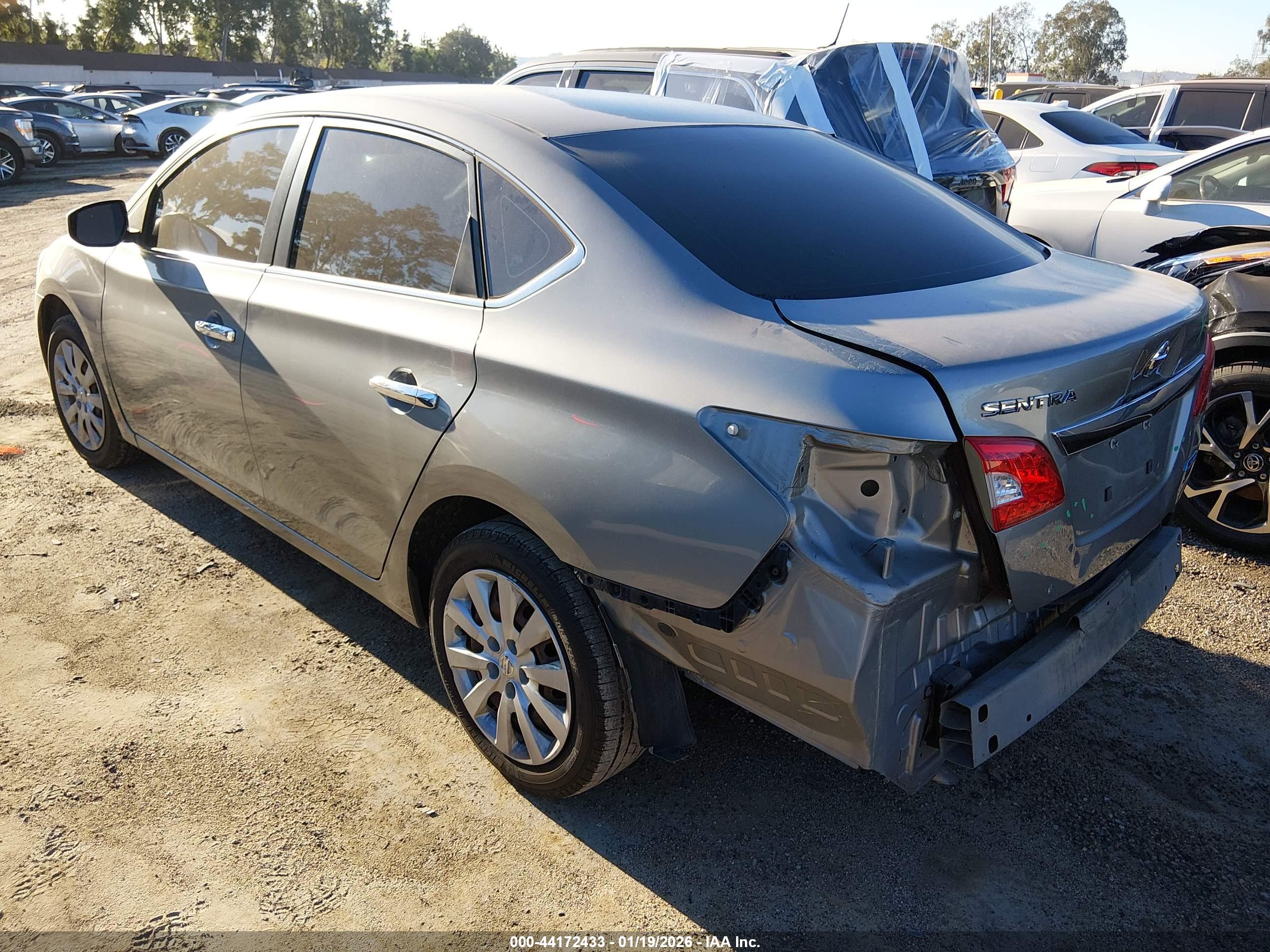 NISSAN SENTRA image 3