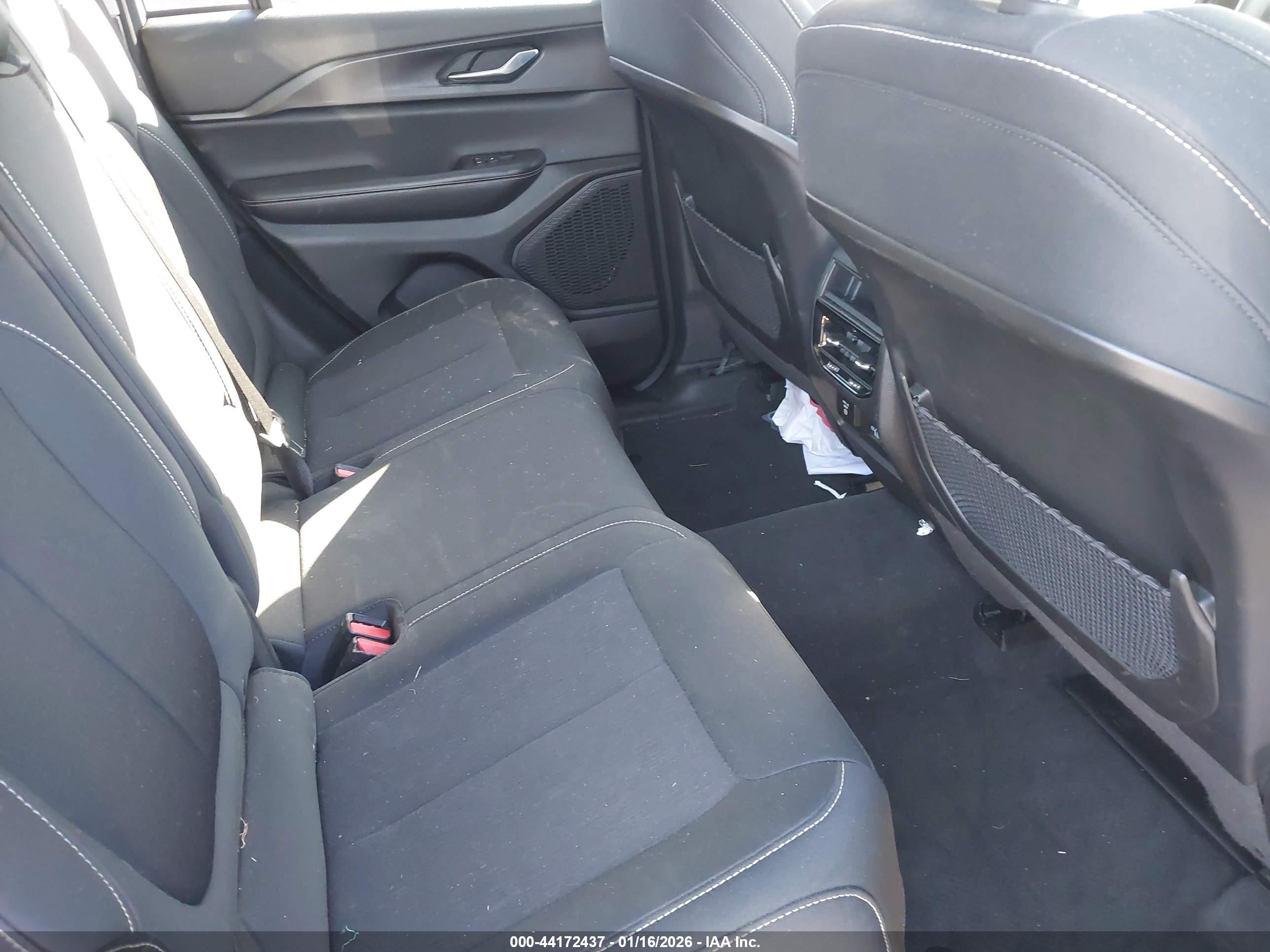 JEEP GRAND image 8