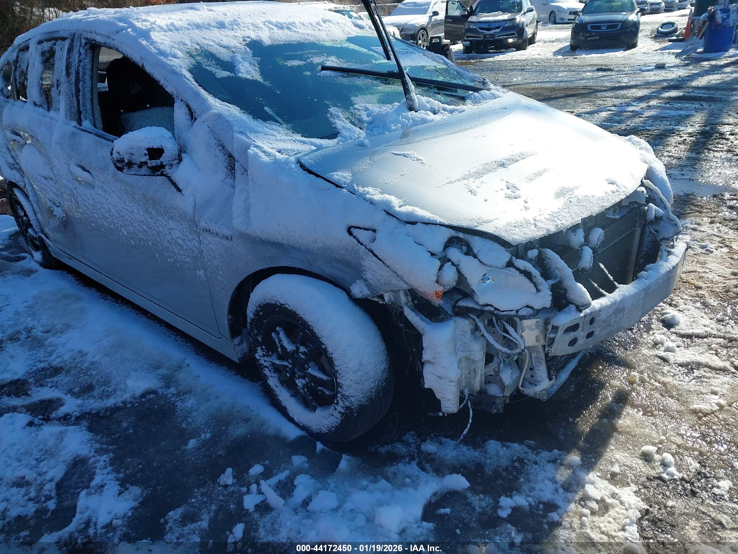 TOYOTA PRIUS image 6