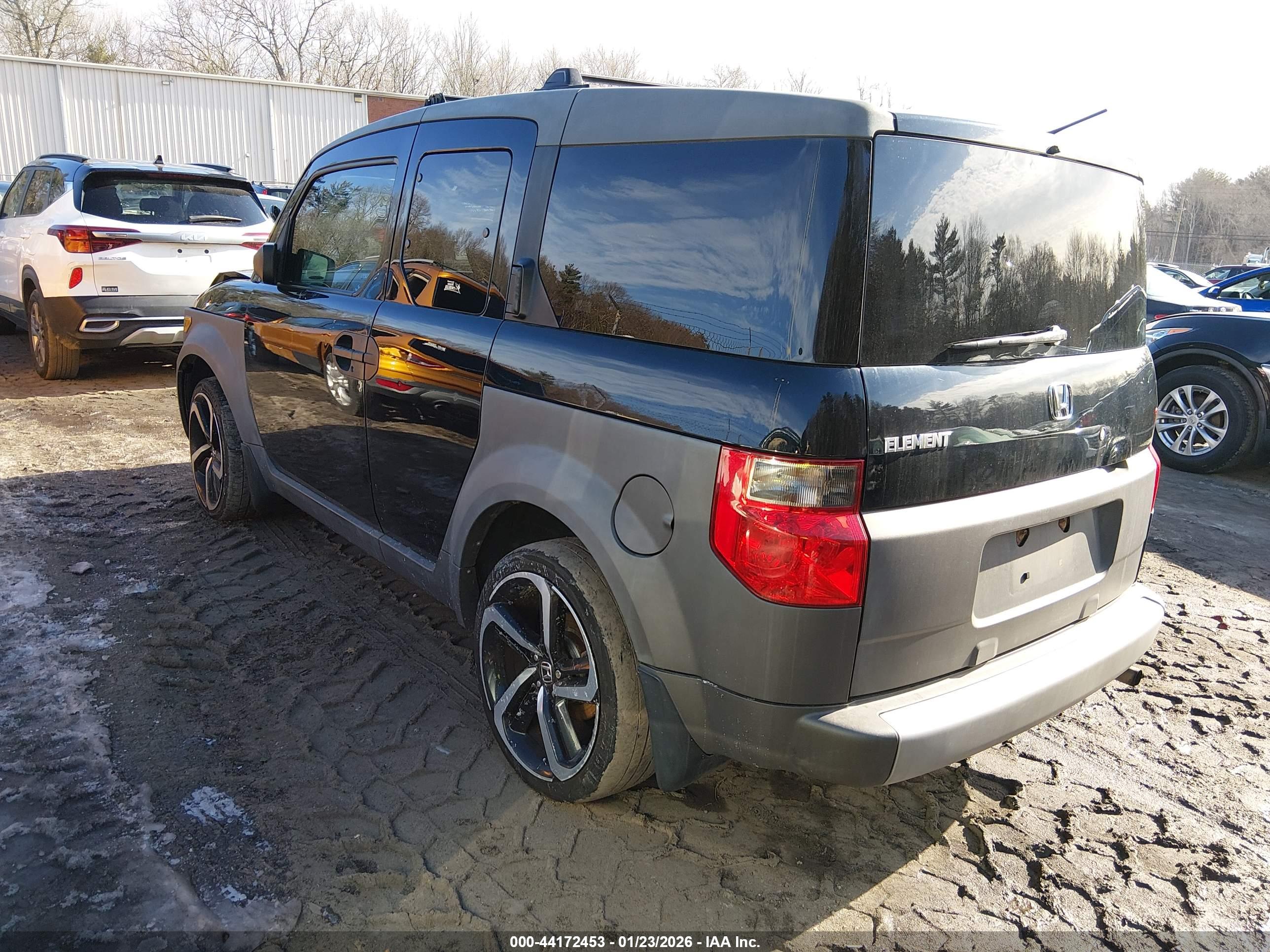 HONDA ELEMENT image 3