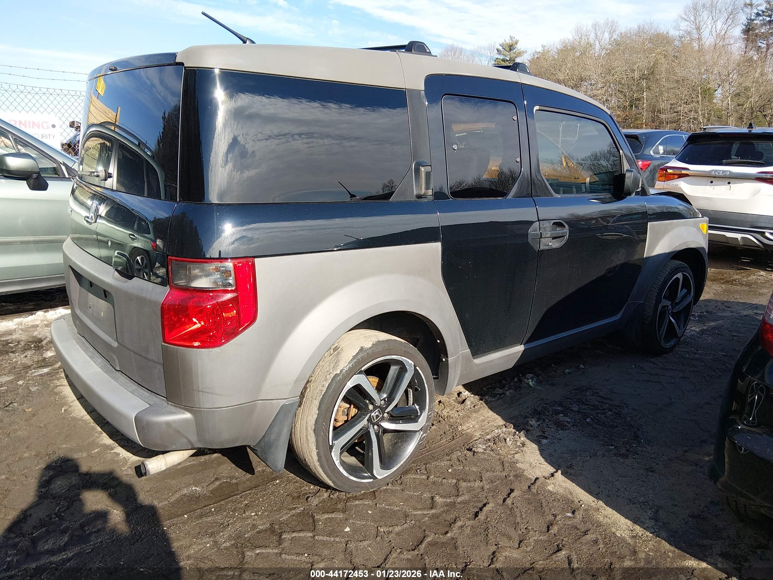 HONDA ELEMENT image 4
