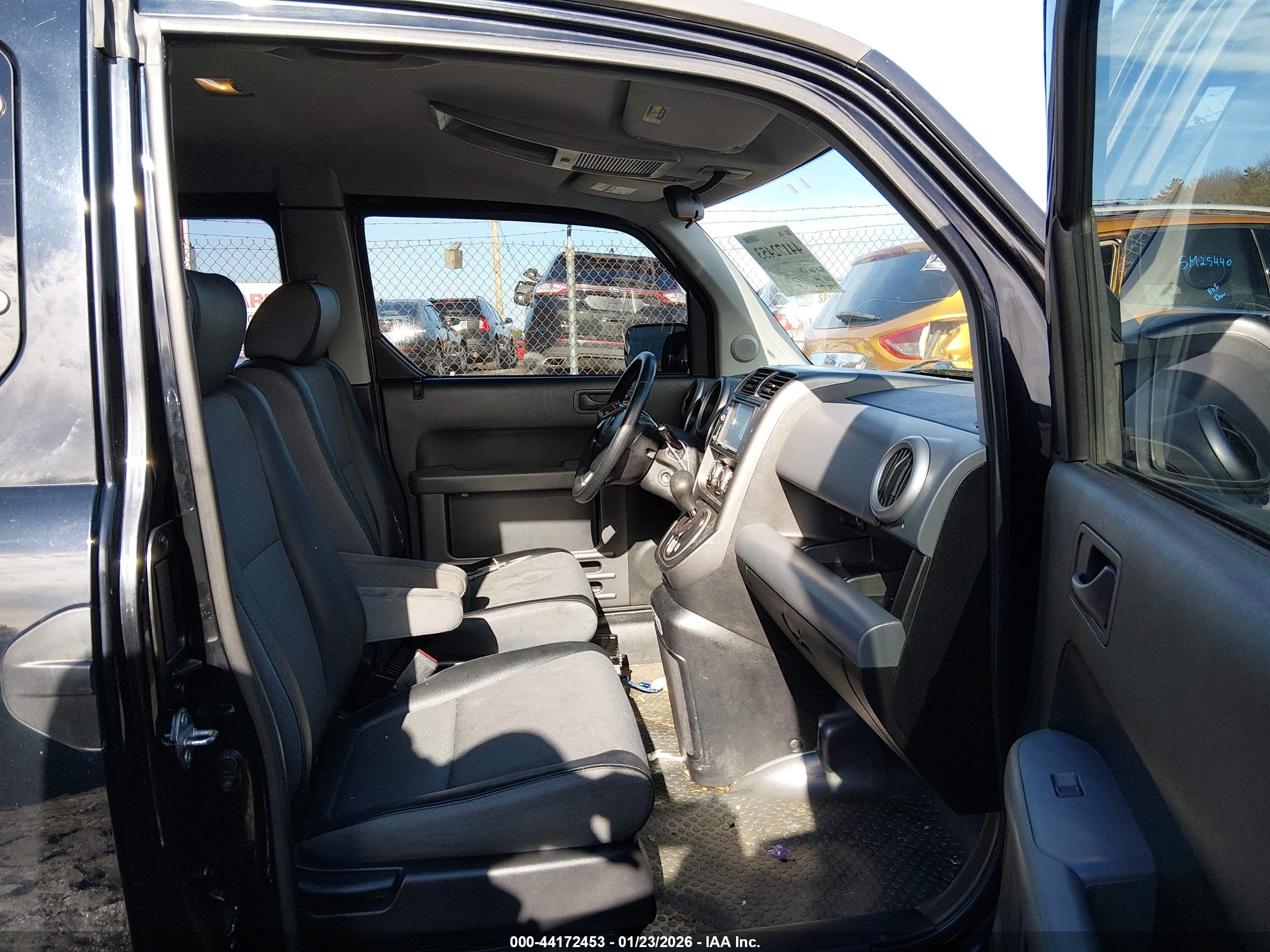HONDA ELEMENT image 5