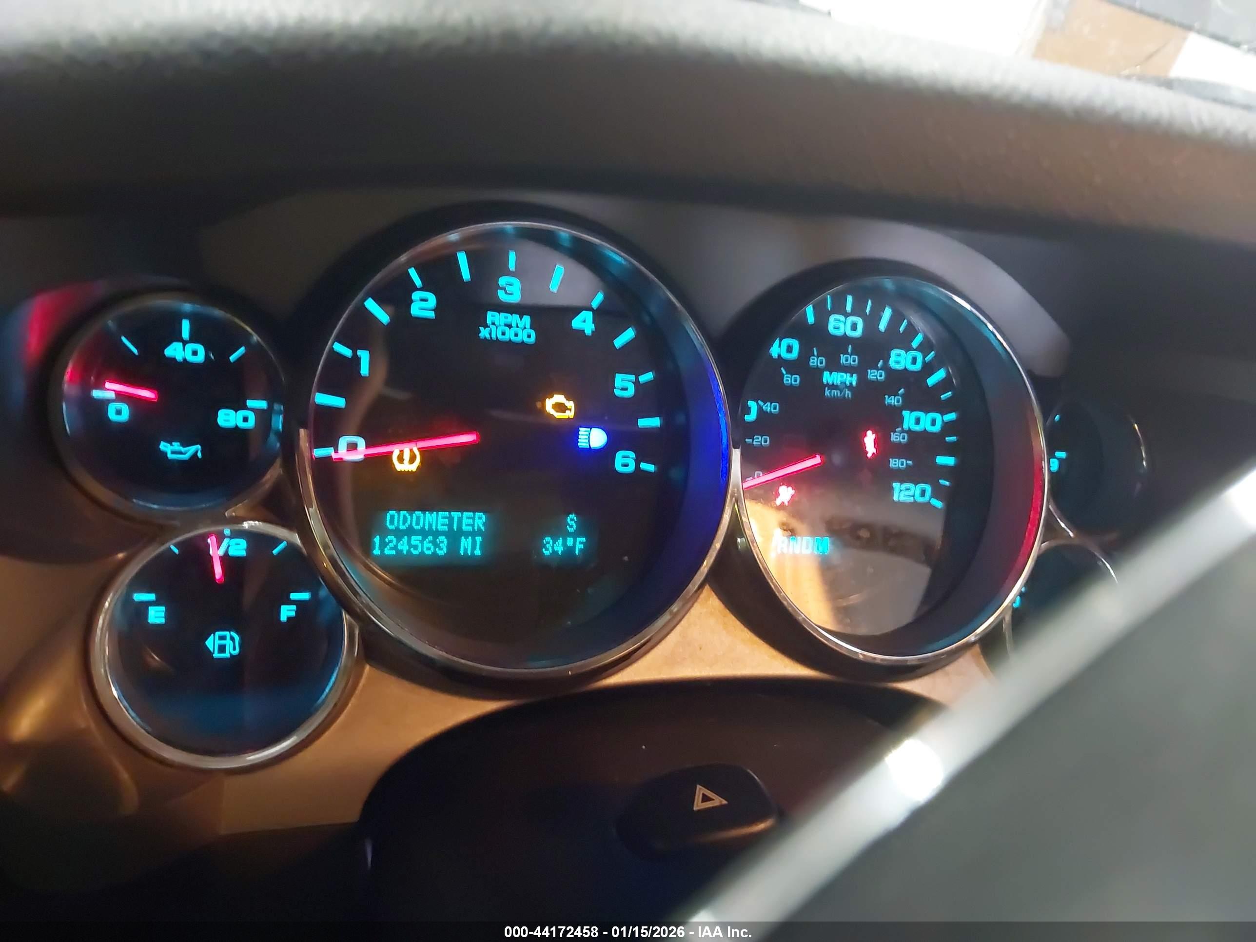 CHEVROLET SILVERADO image 7