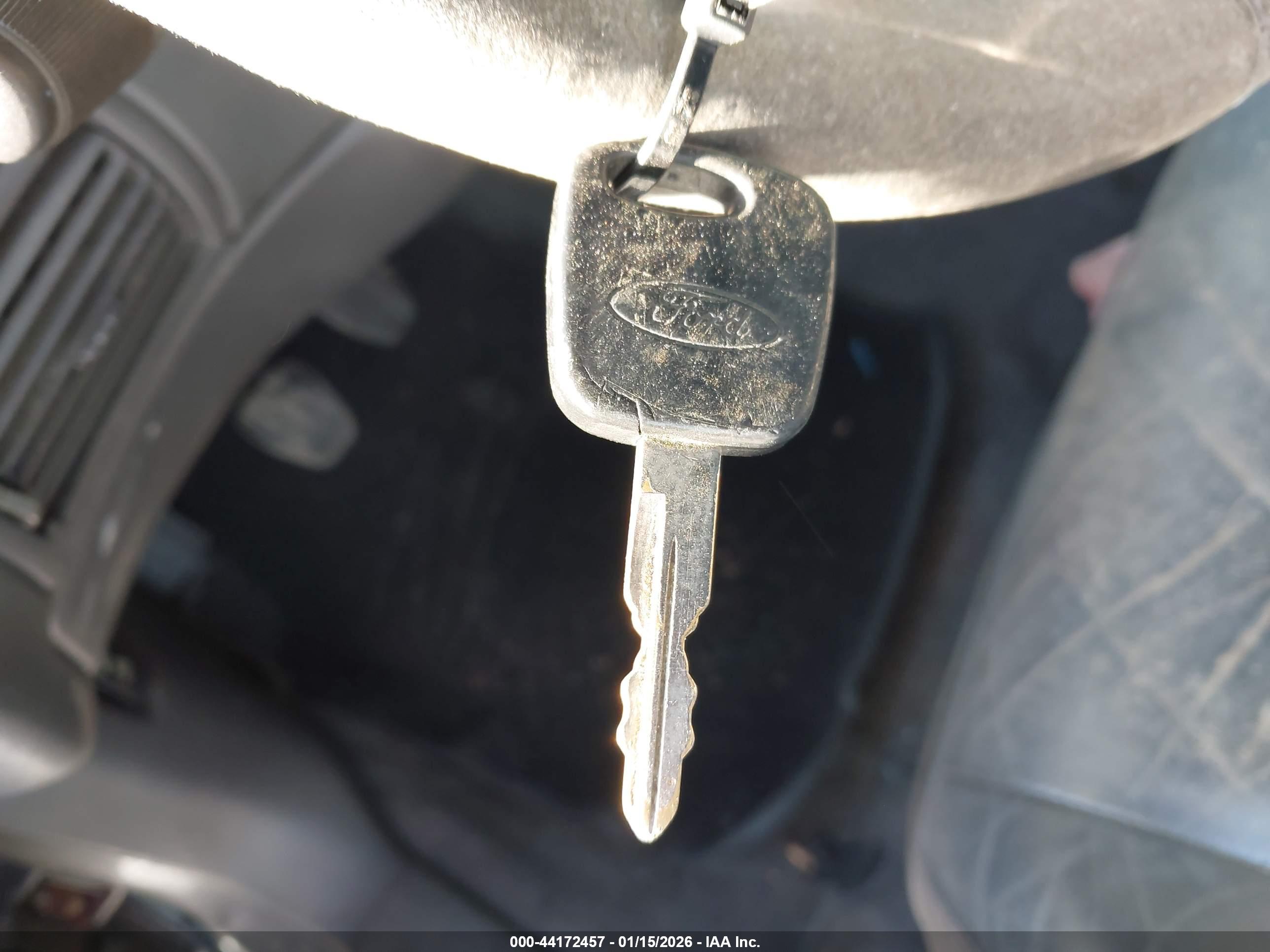 FORD MUSTANG image 11