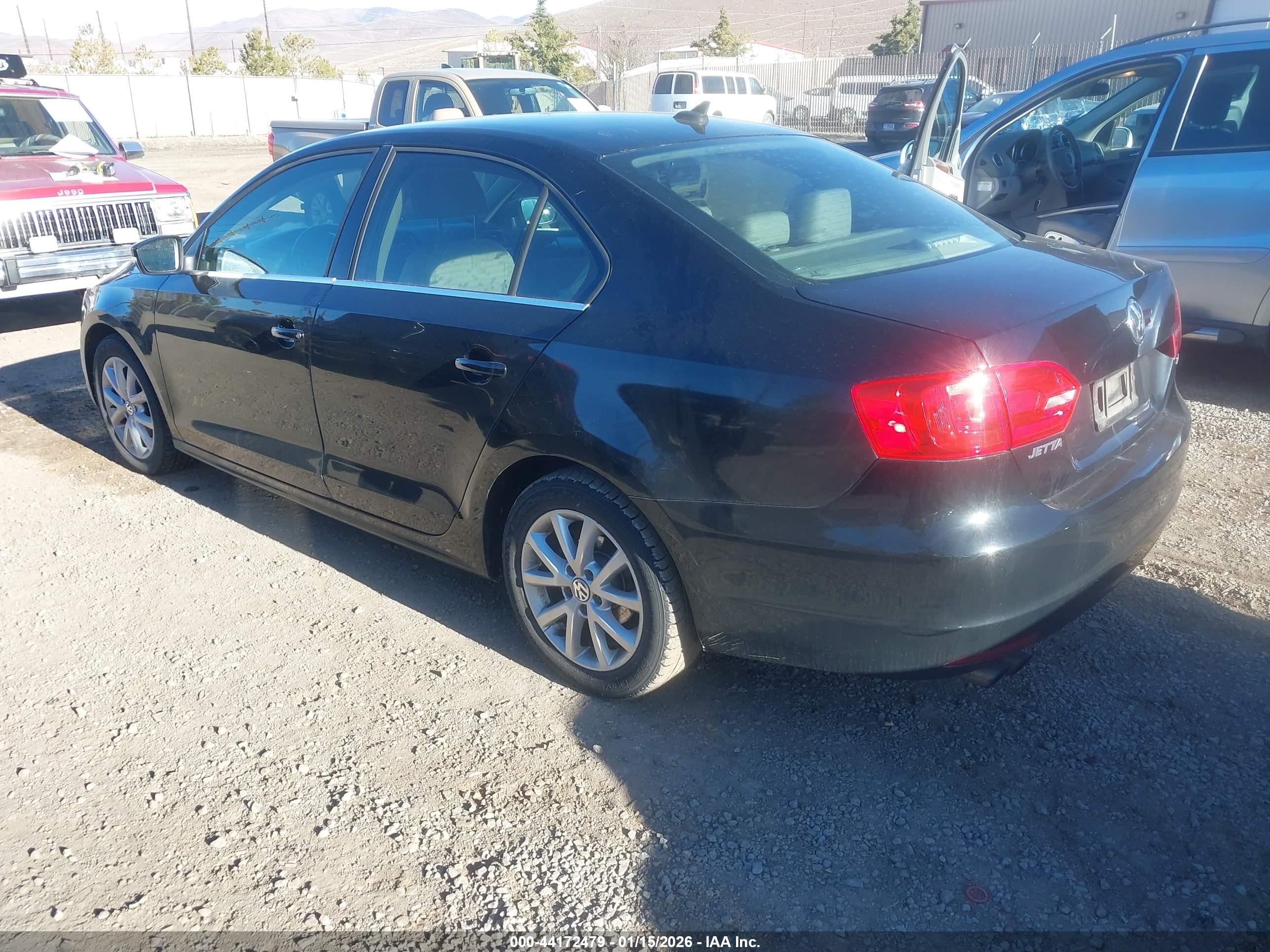 VOLKSWAGEN JETTA image 3