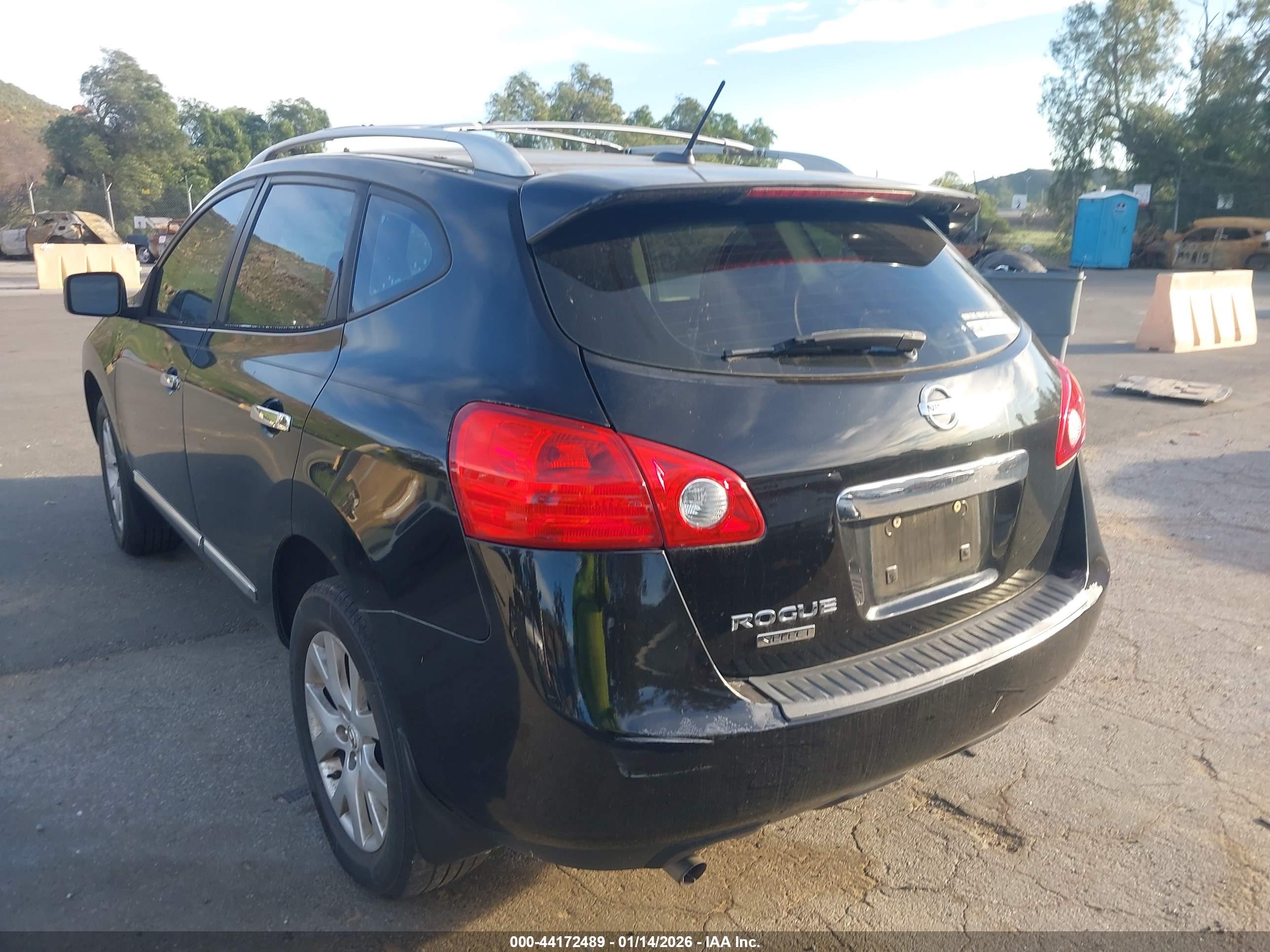 NISSAN ROGUE image 3