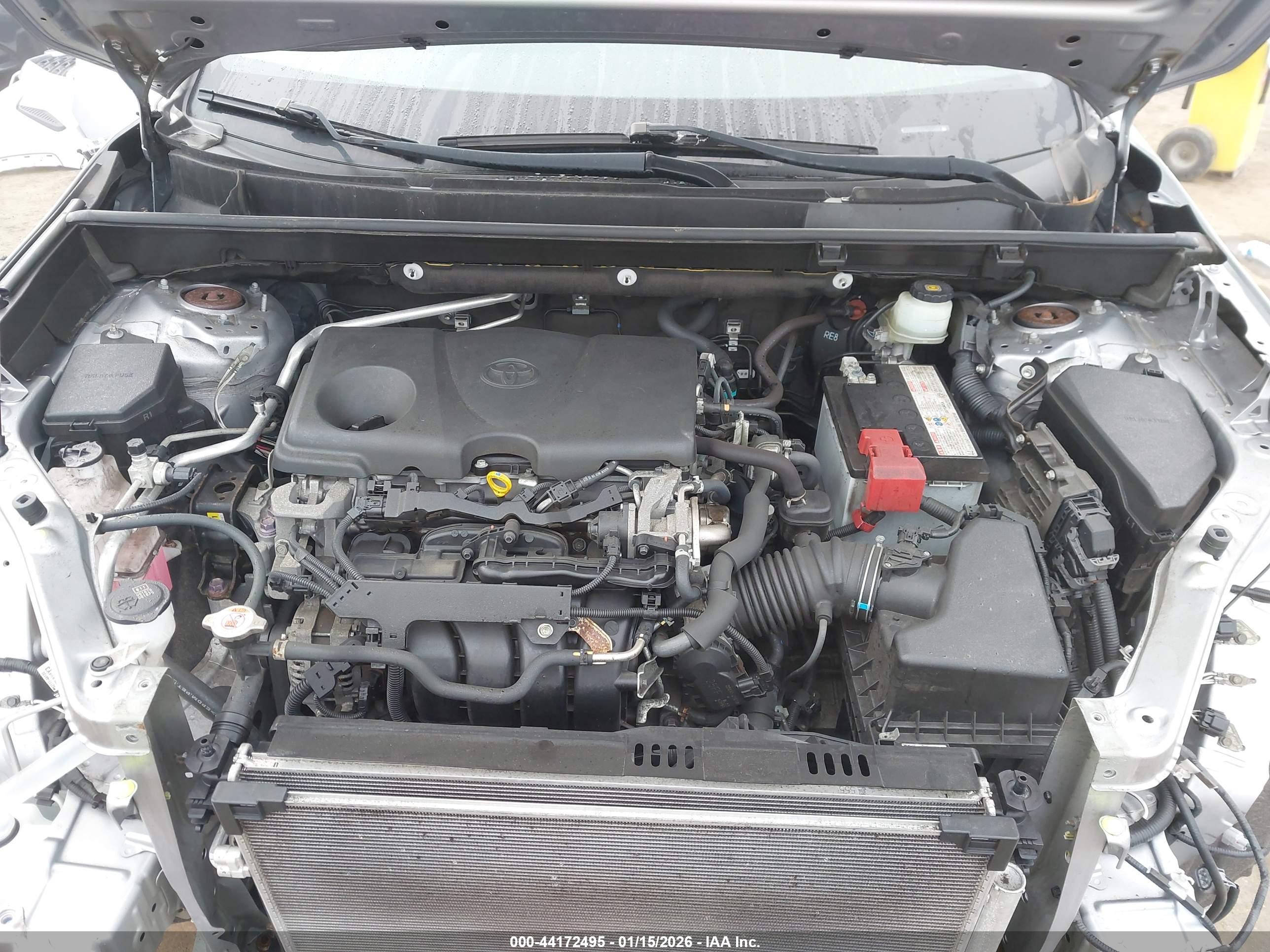 TOYOTA RAV4 image 10
