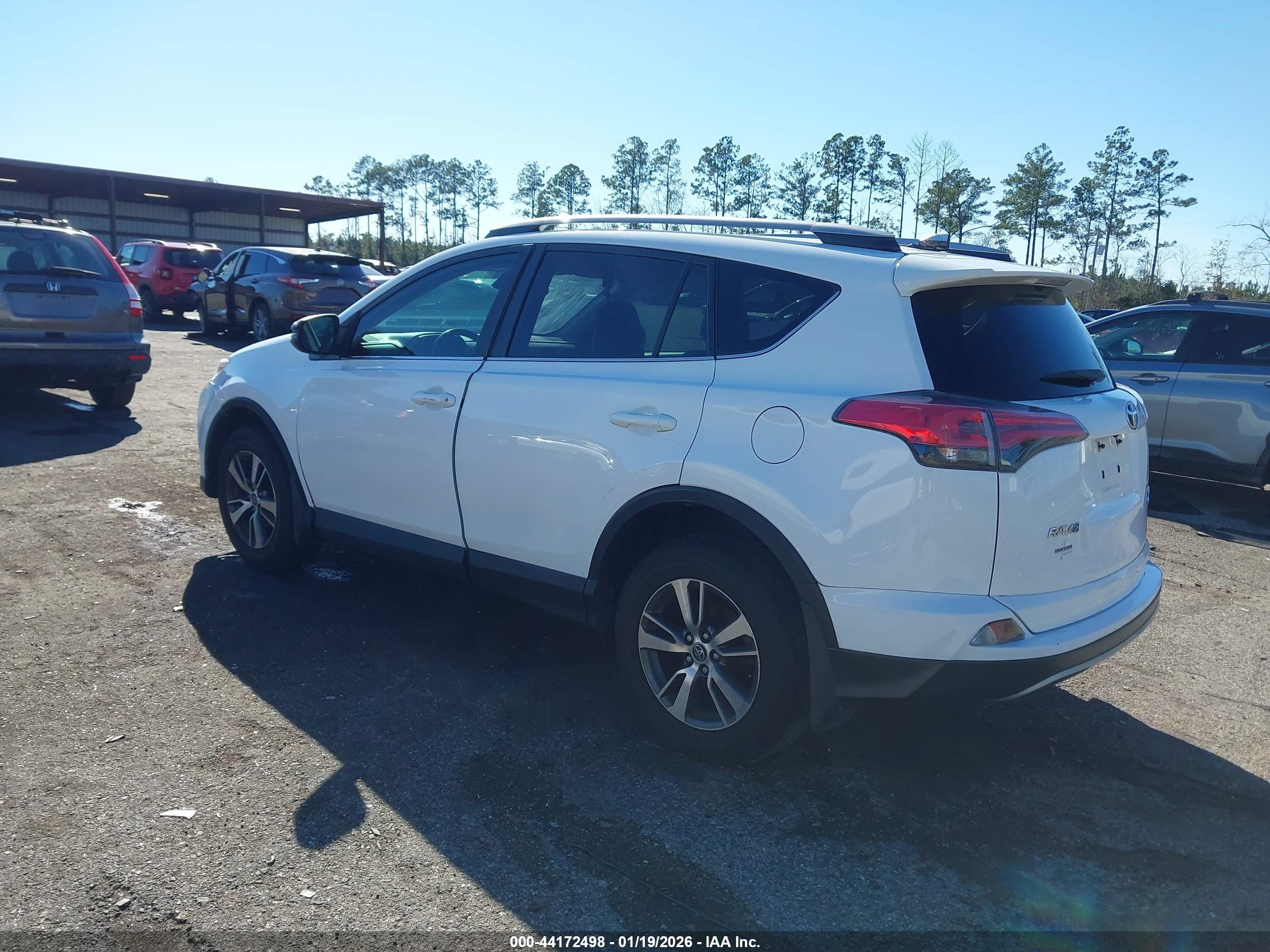 TOYOTA RAV4 image 3