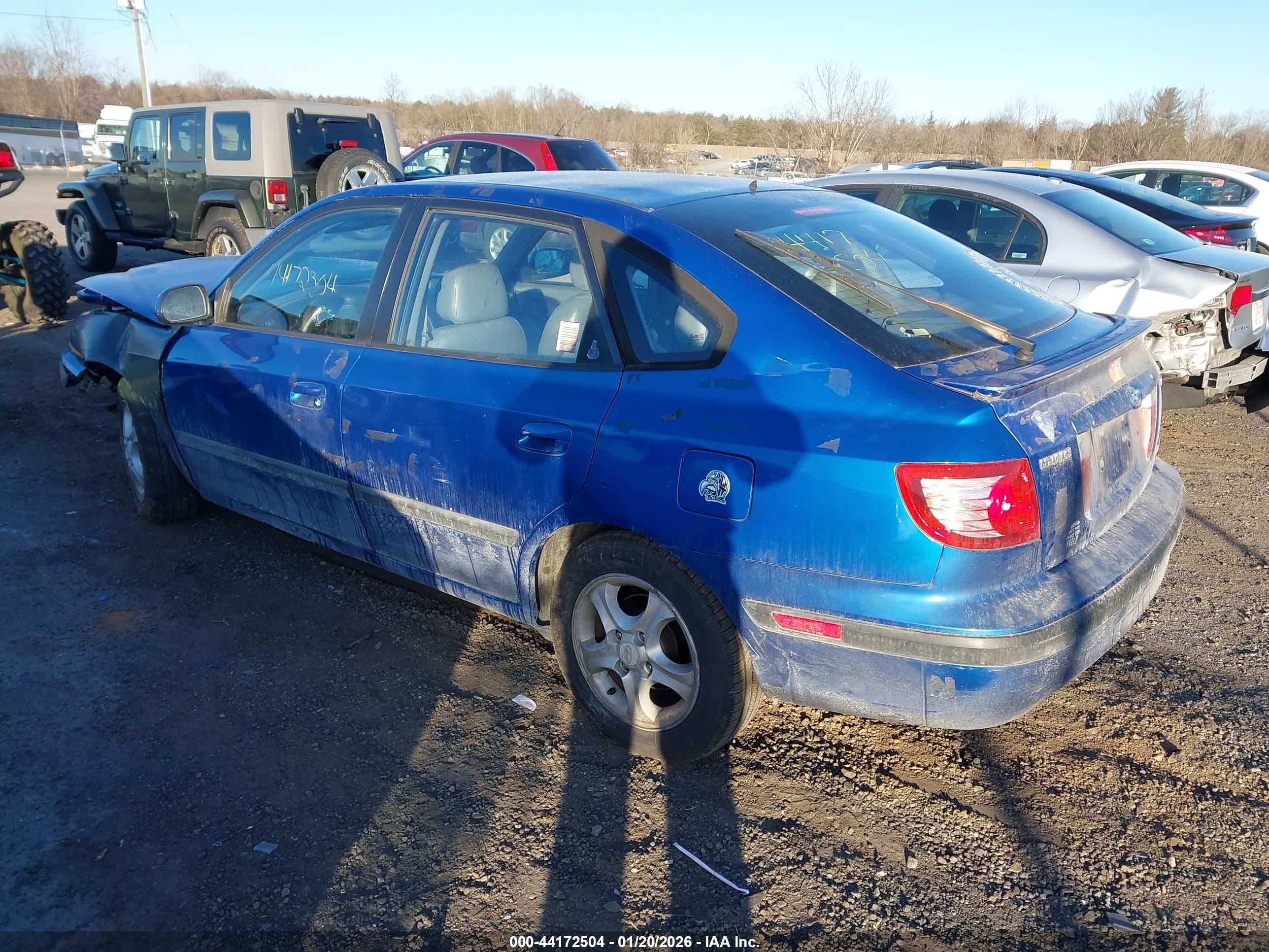 HYUNDAI ELANTRA image 3