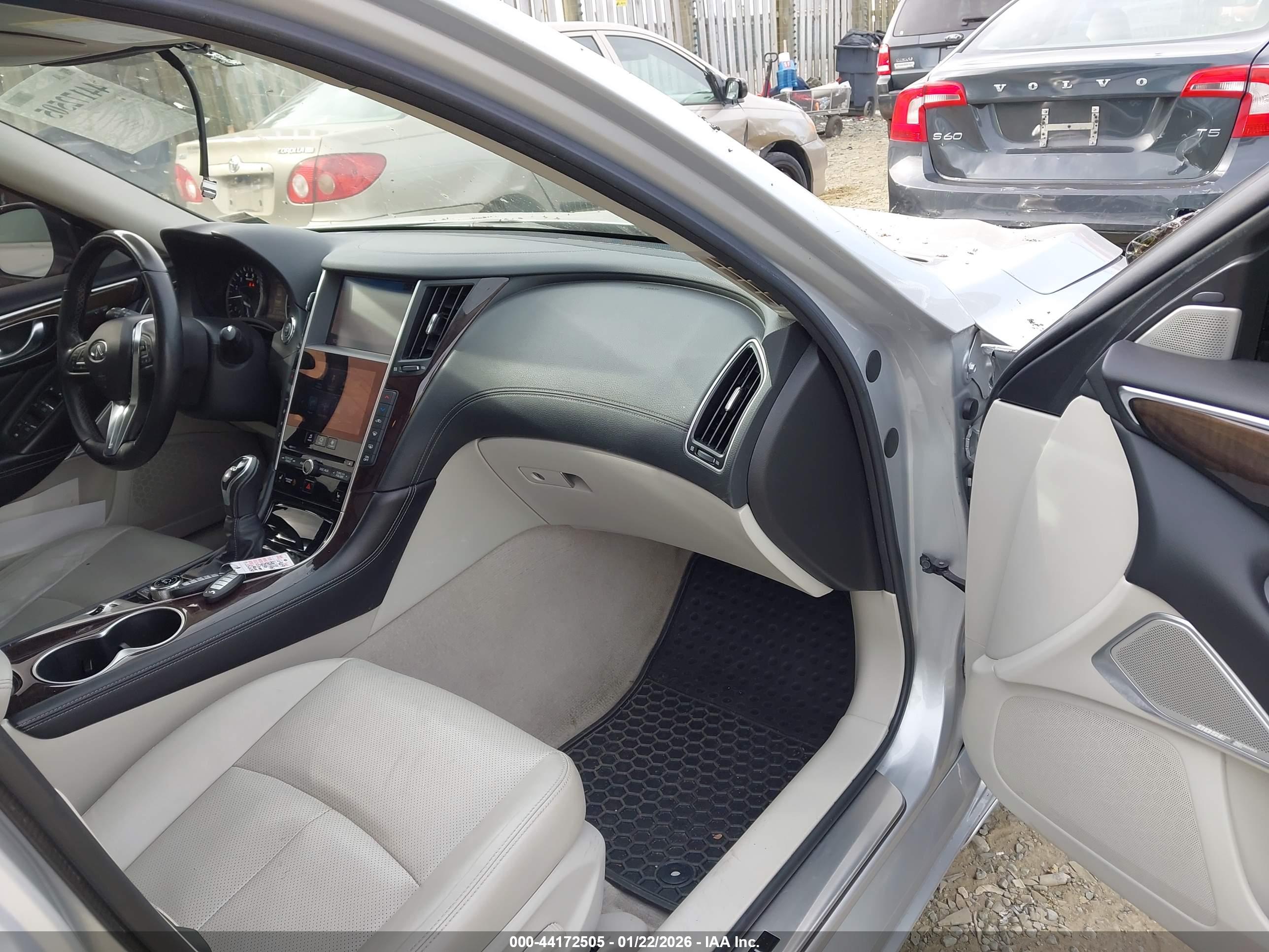 INFINITI Q50 image 5