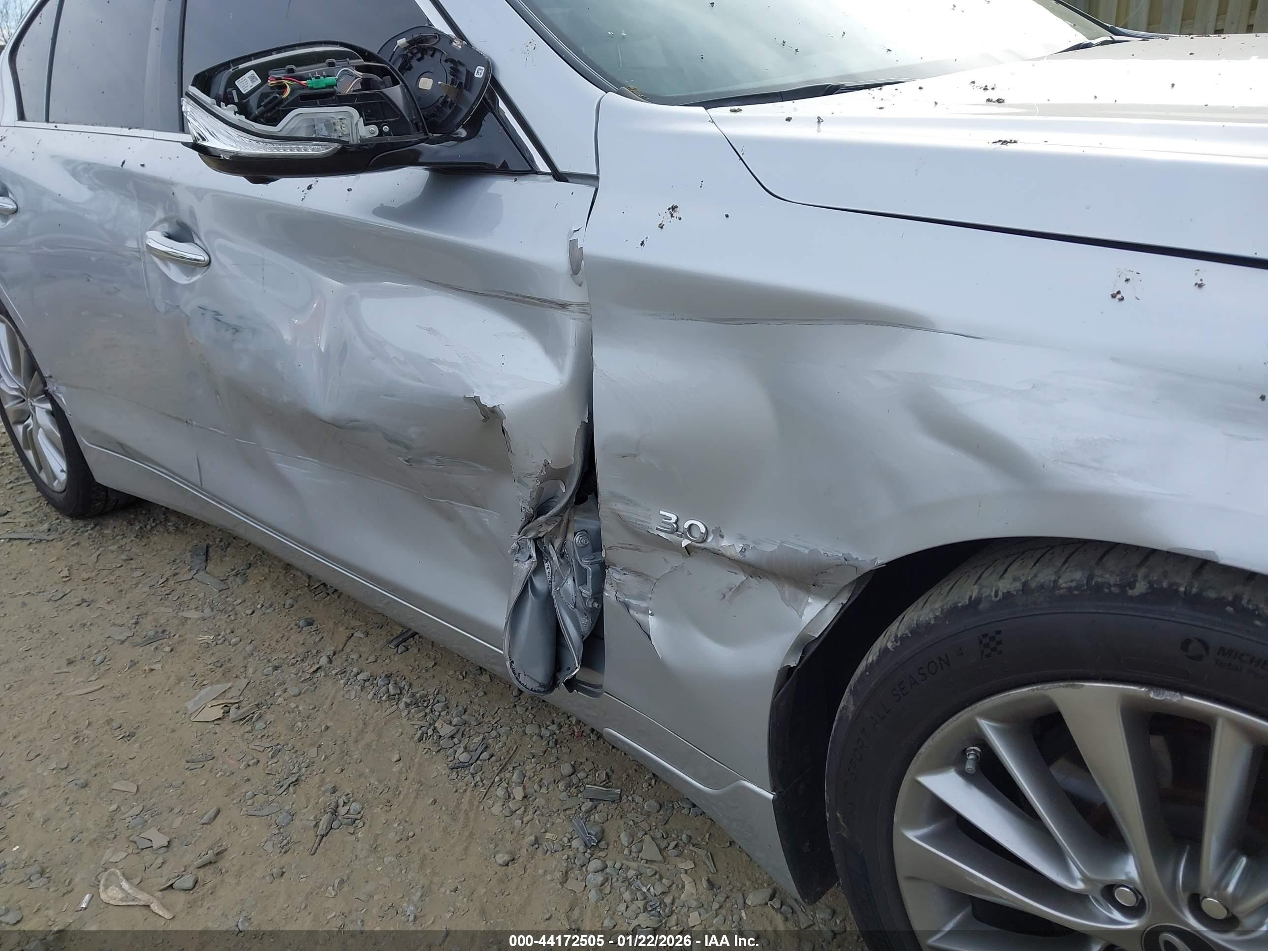 INFINITI Q50 image 6