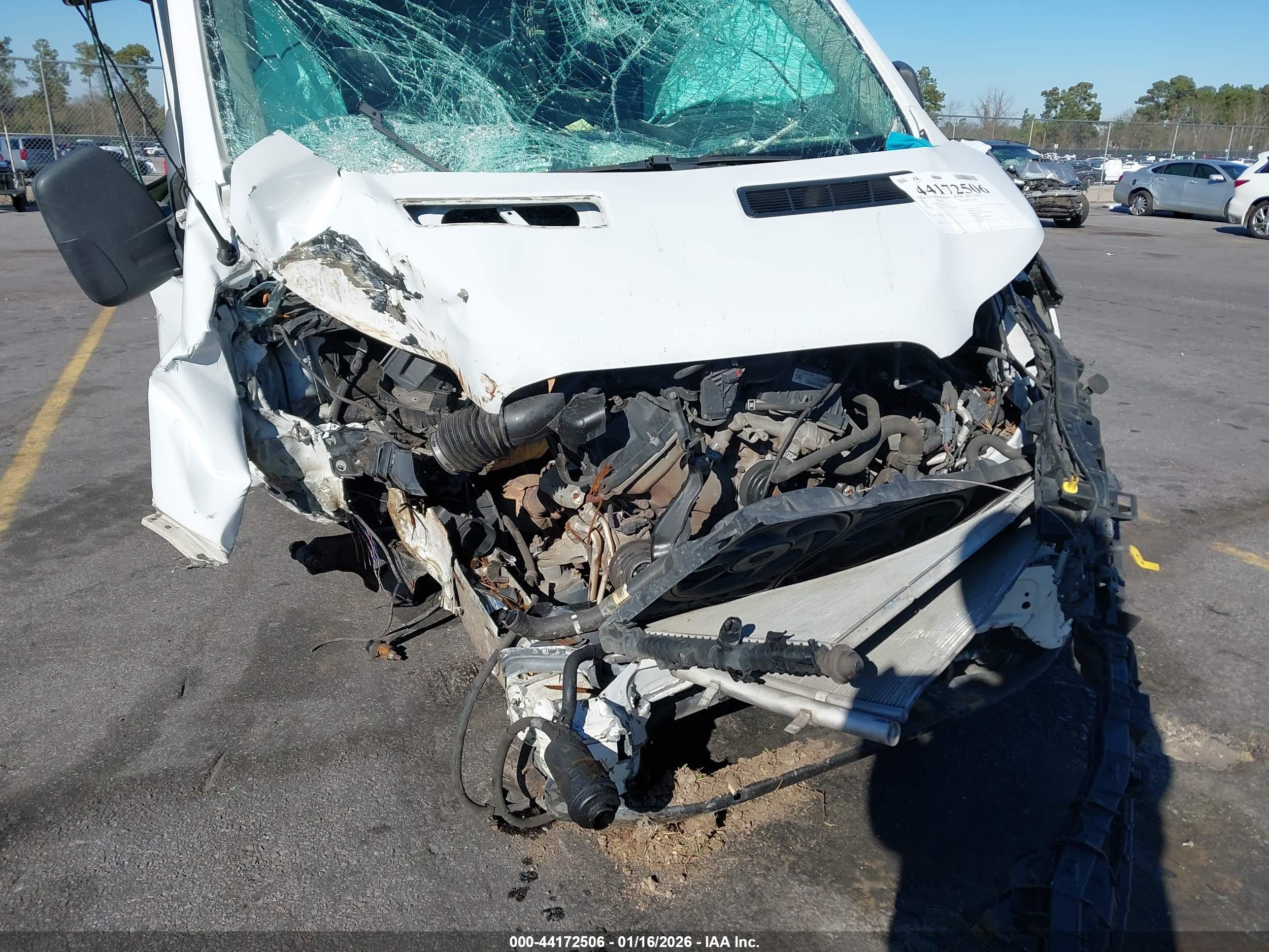 FORD TRANSIT-150 image 6