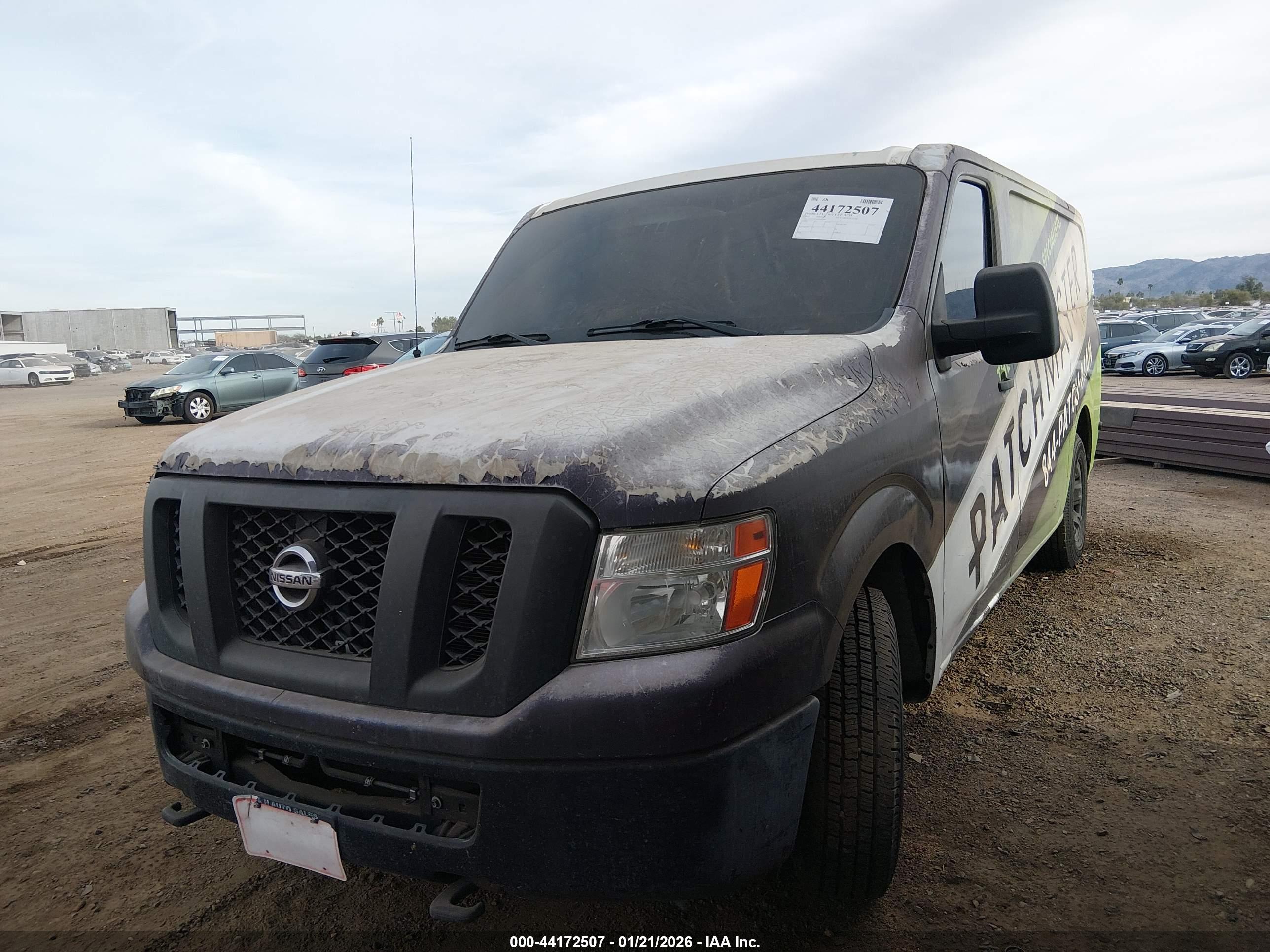 NISSAN NV image 6