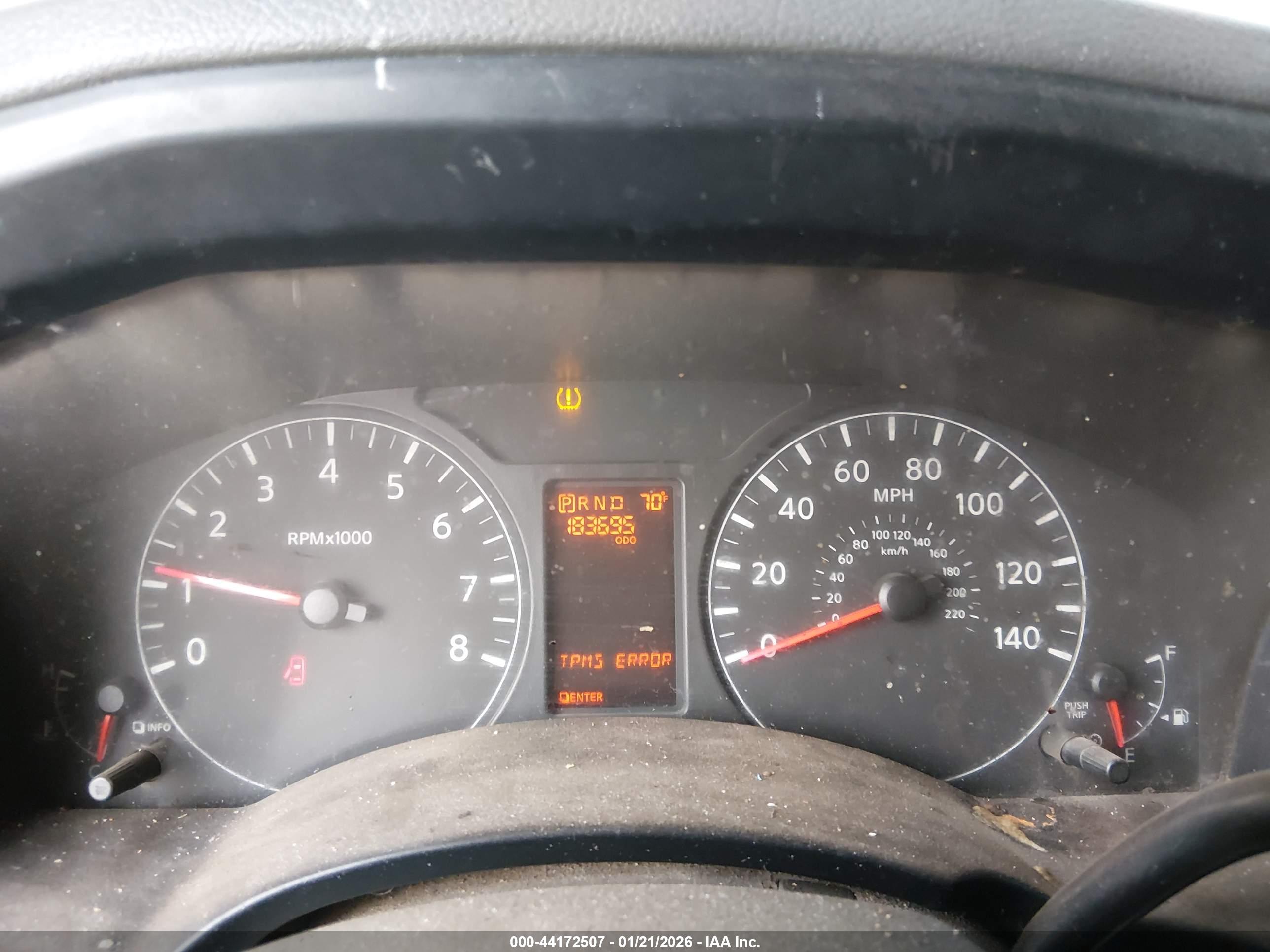 NISSAN NV image 7