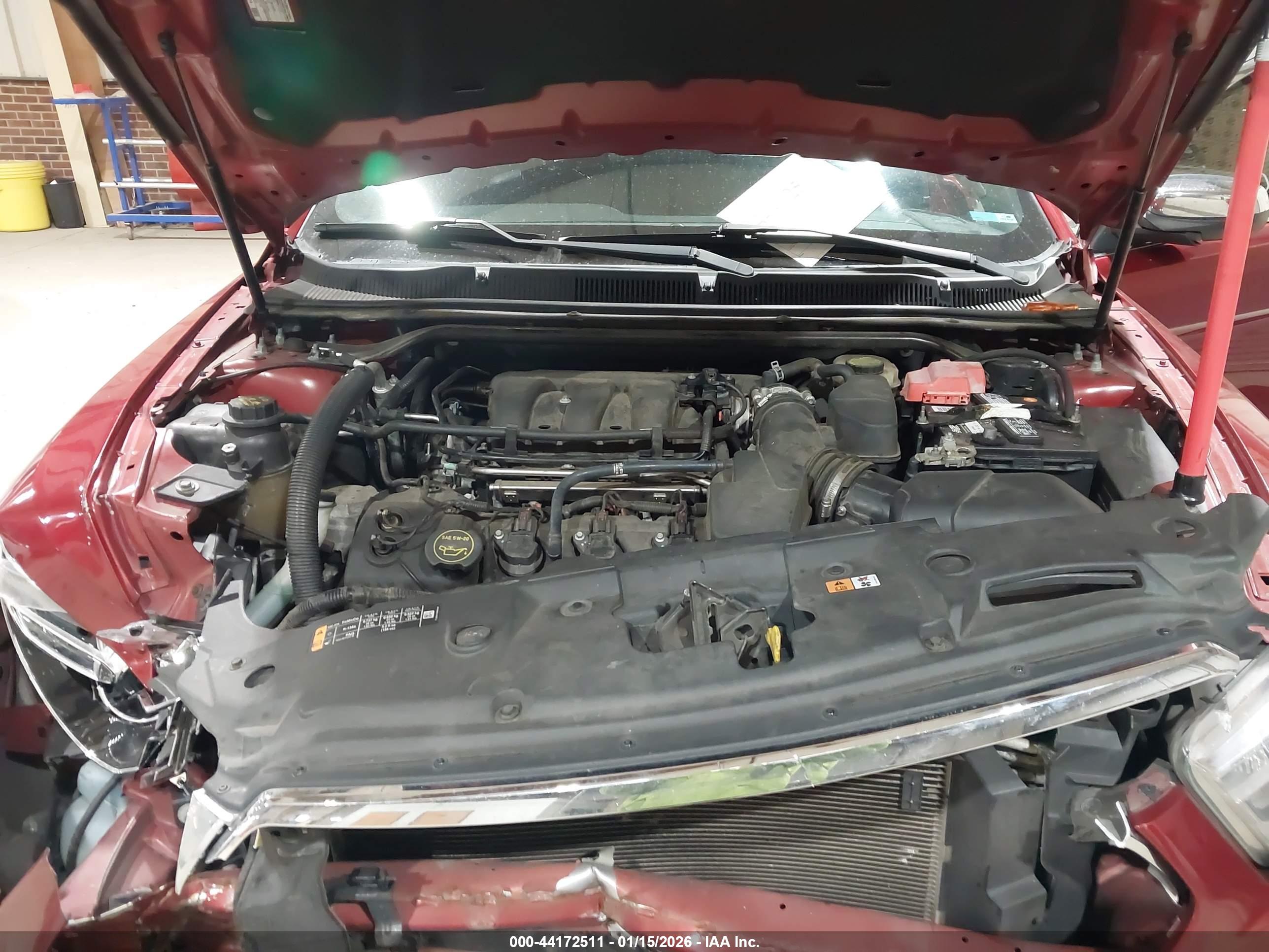 FORD TAURUS image 10