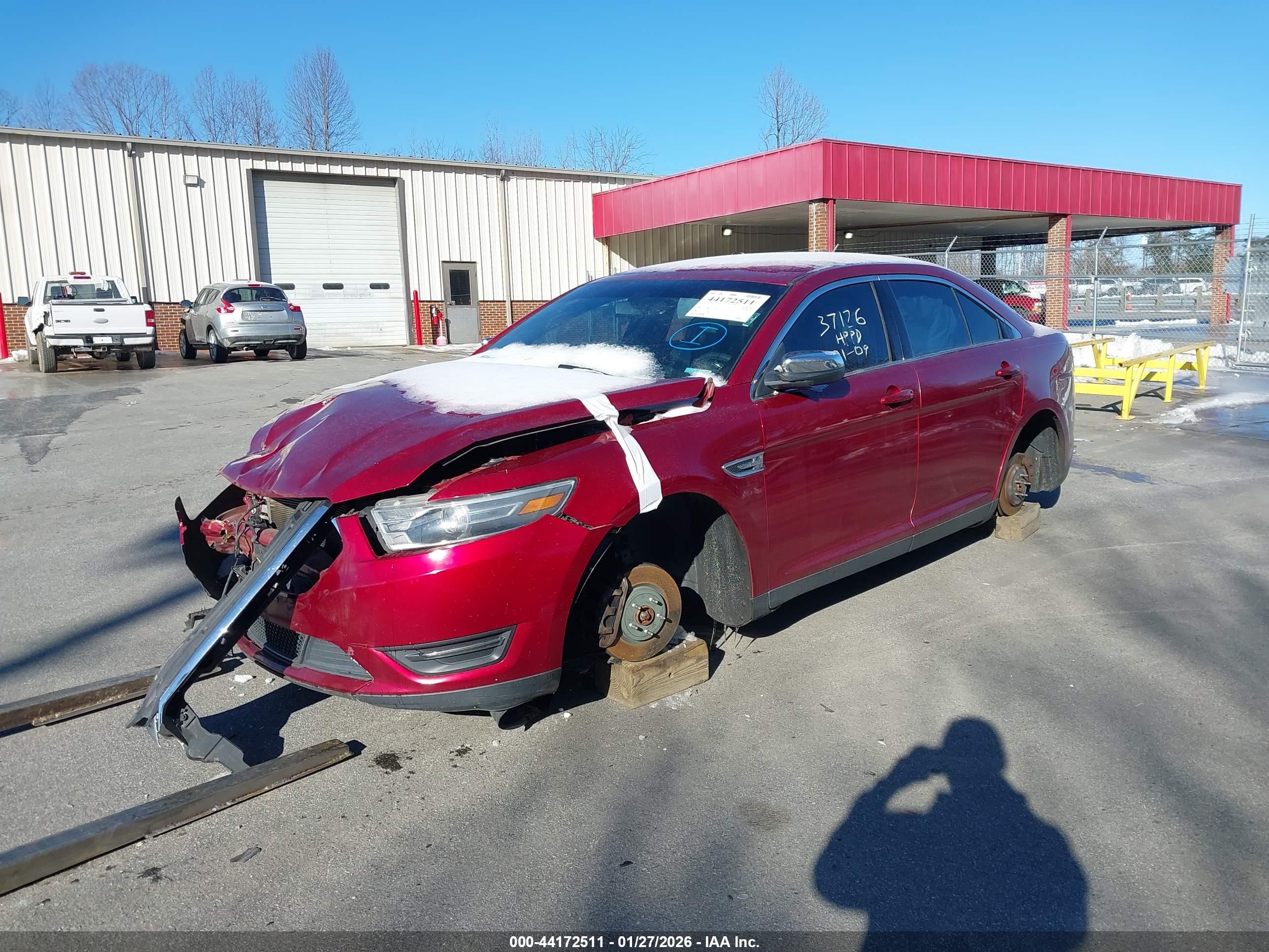 FORD TAURUS image 2