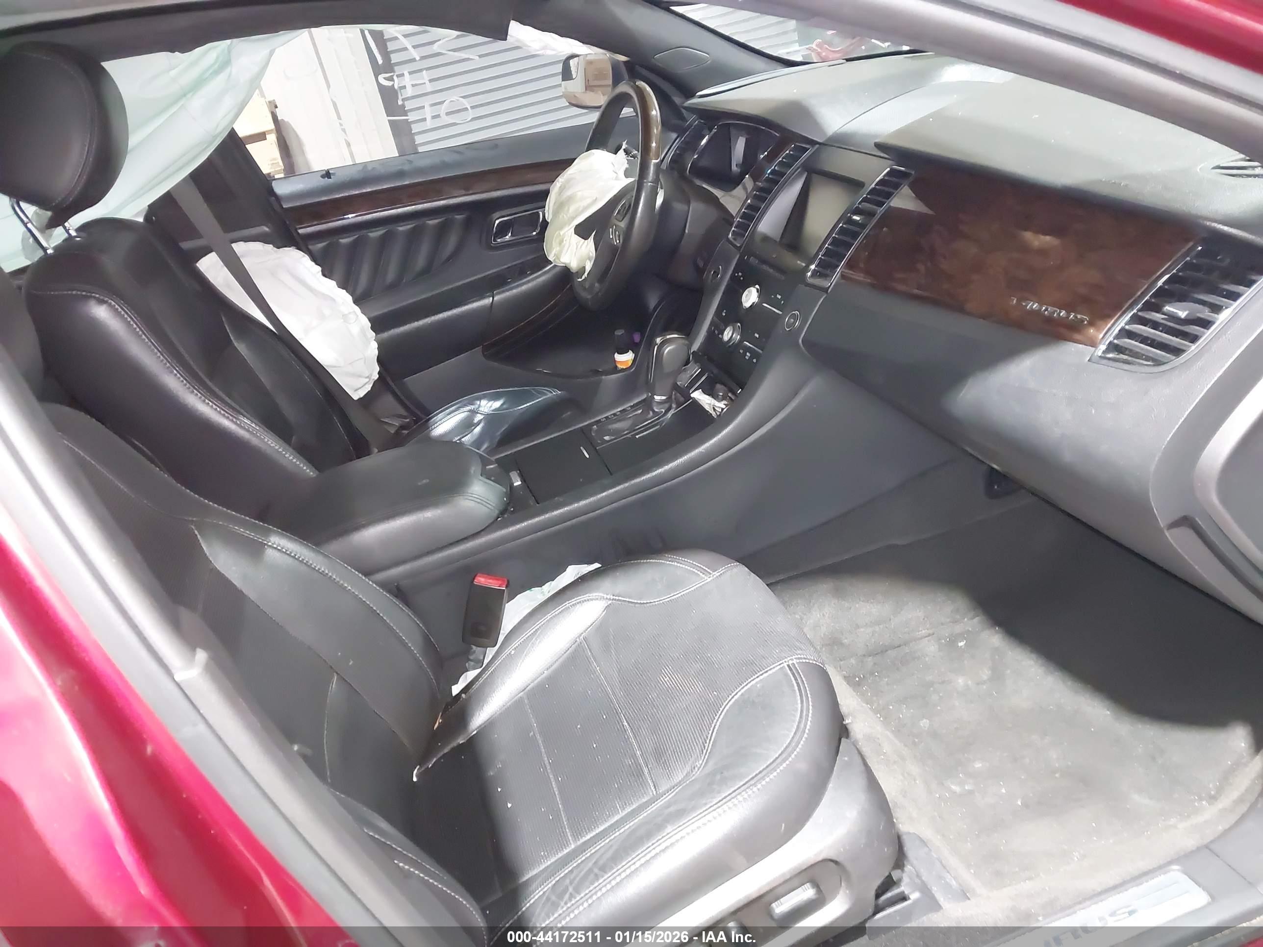 FORD TAURUS image 5