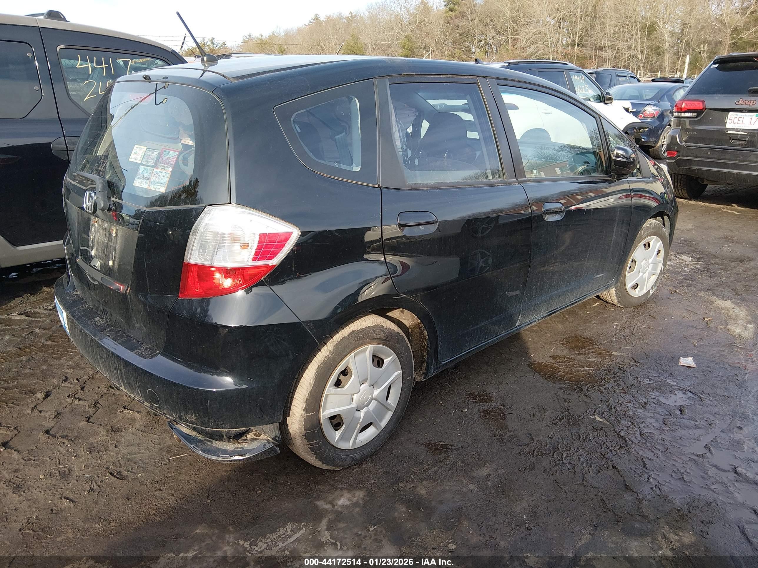 HONDA FIT image 4