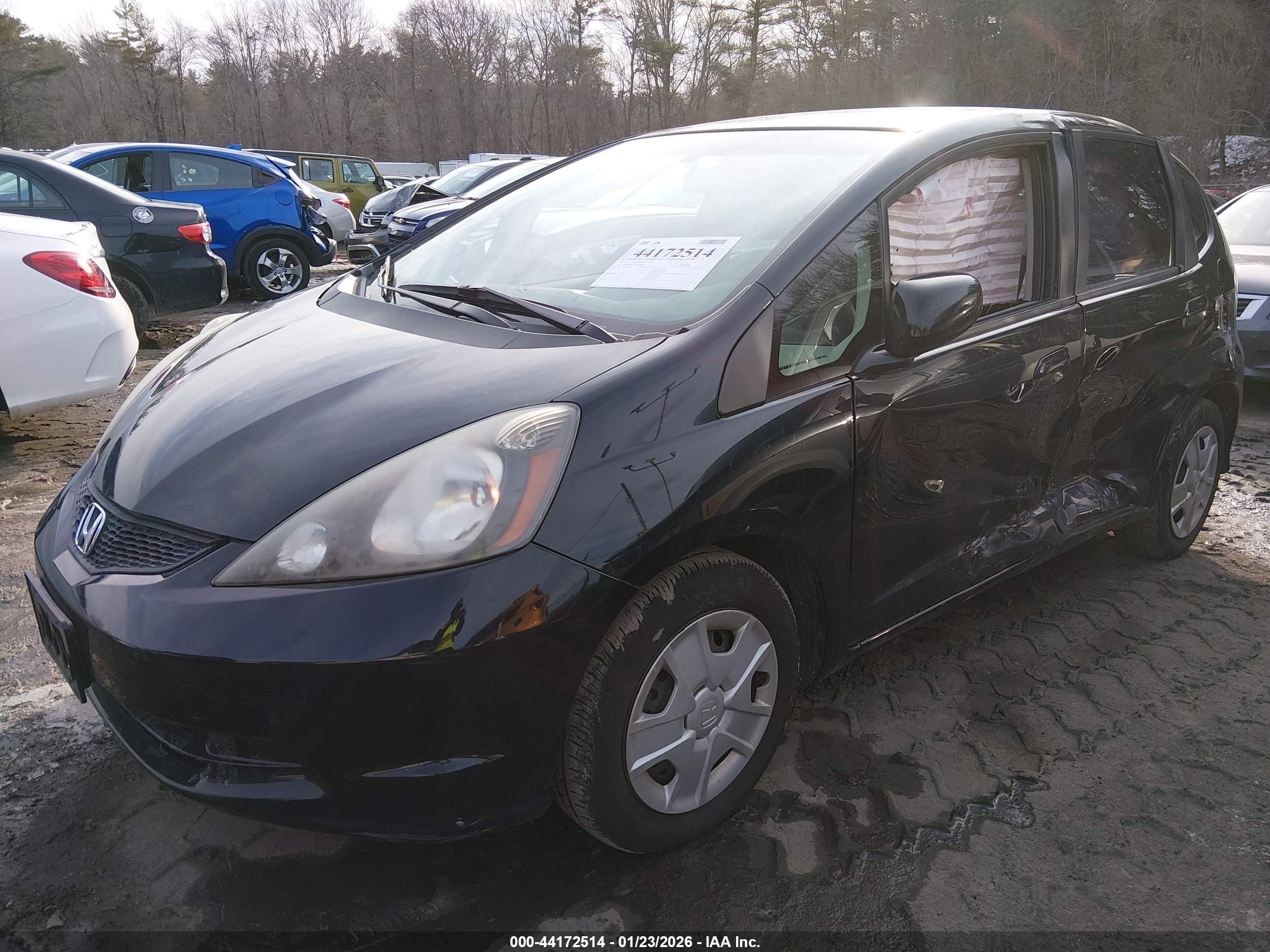HONDA FIT image 6