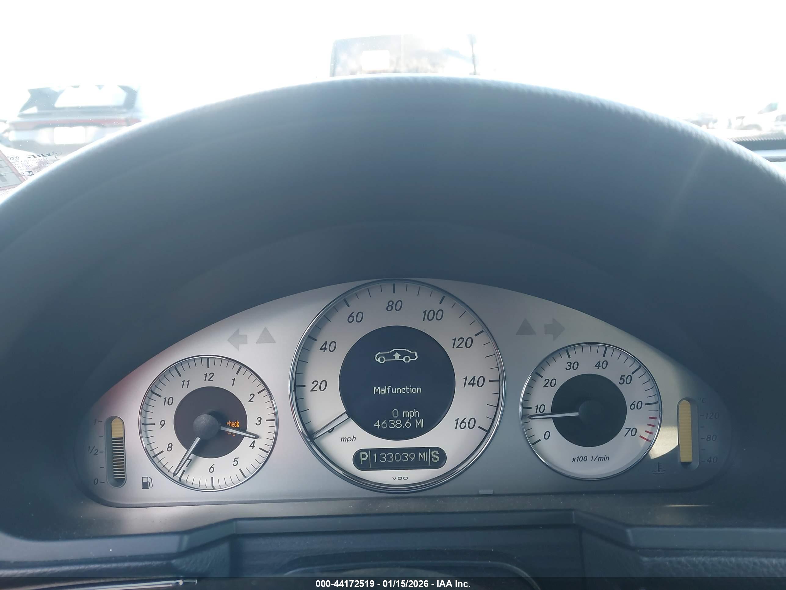MERCEDES-BENZ E image 7