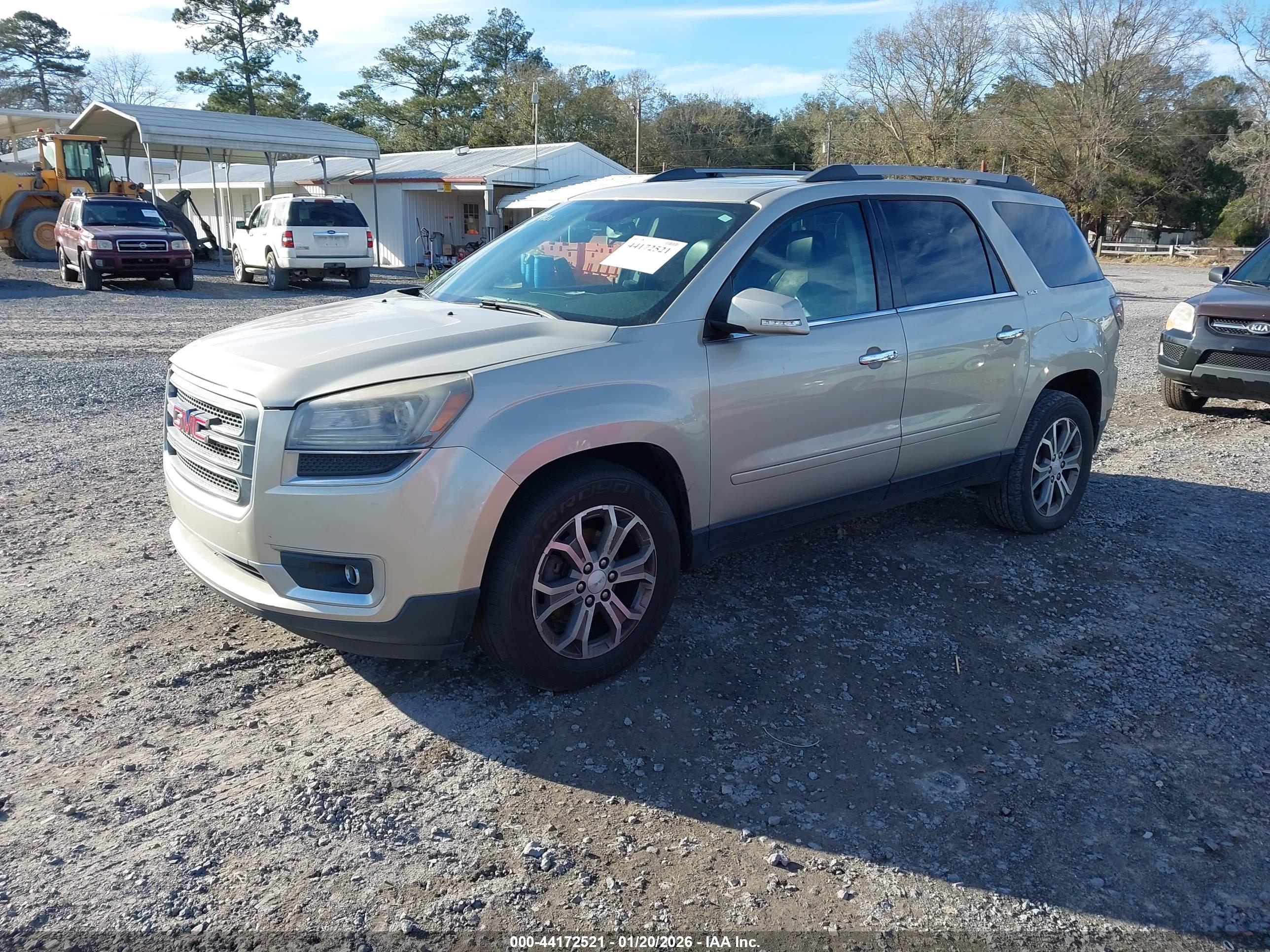 GMC ACADIA image 2