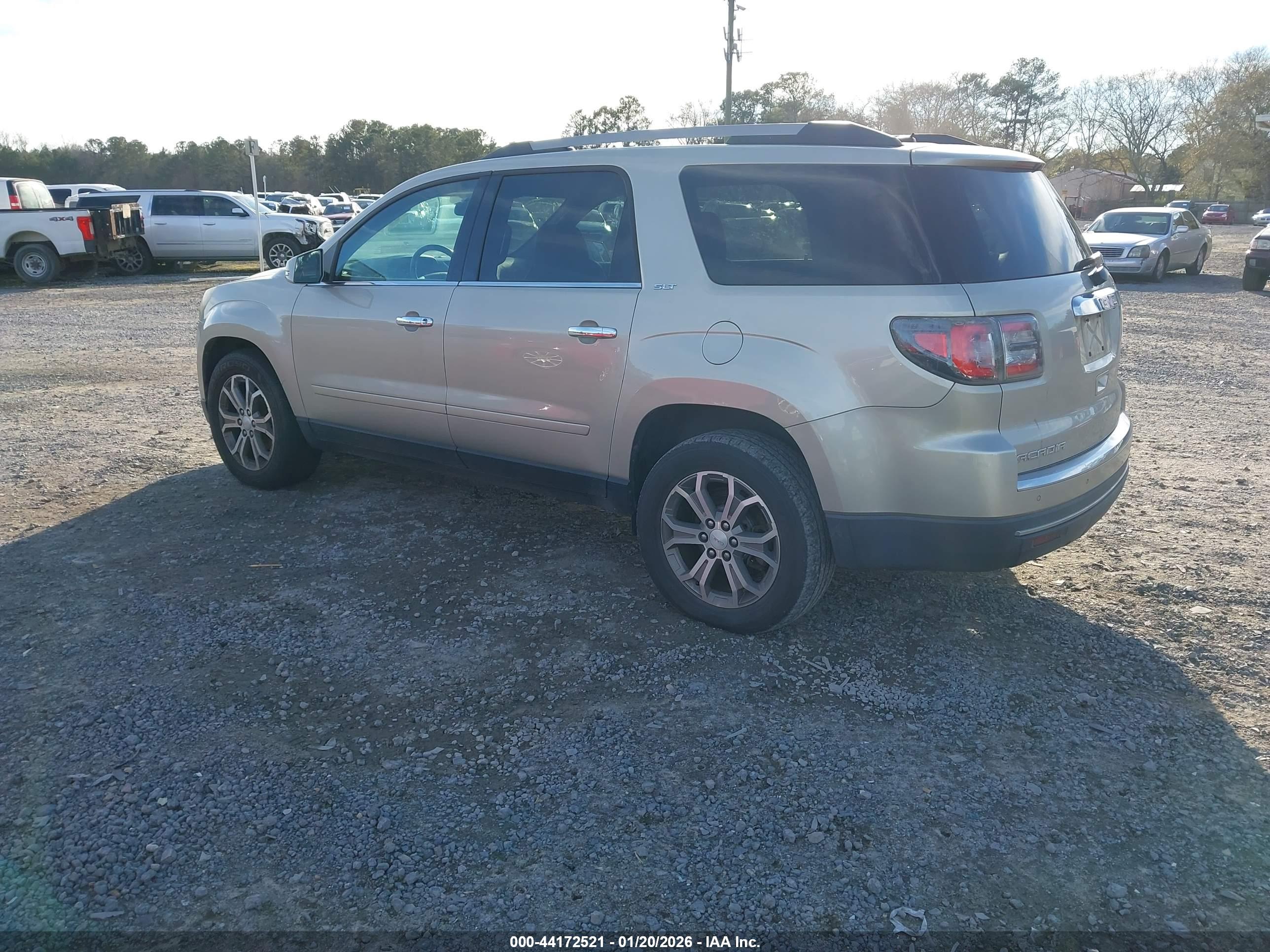GMC ACADIA image 3