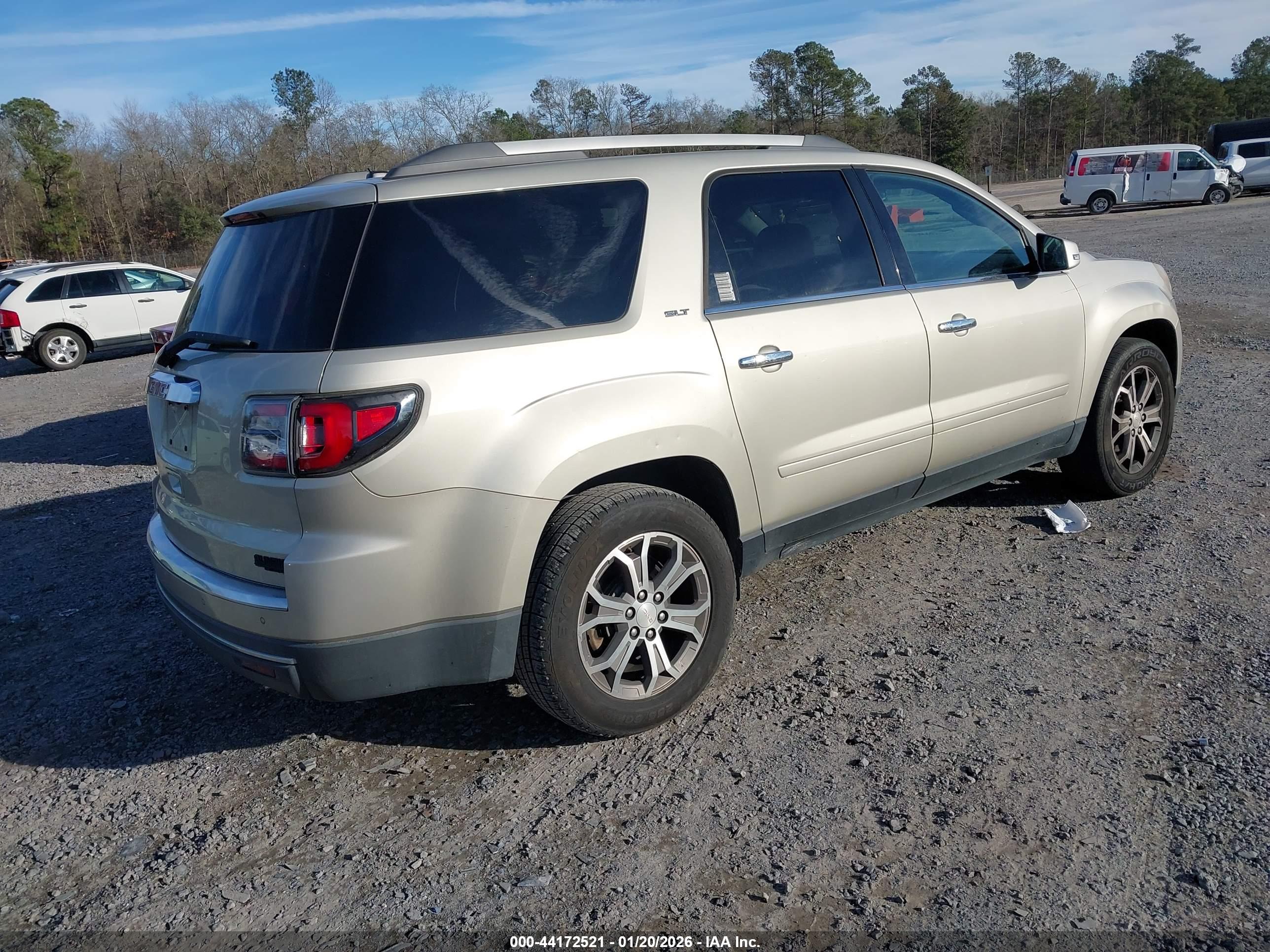 GMC ACADIA image 4