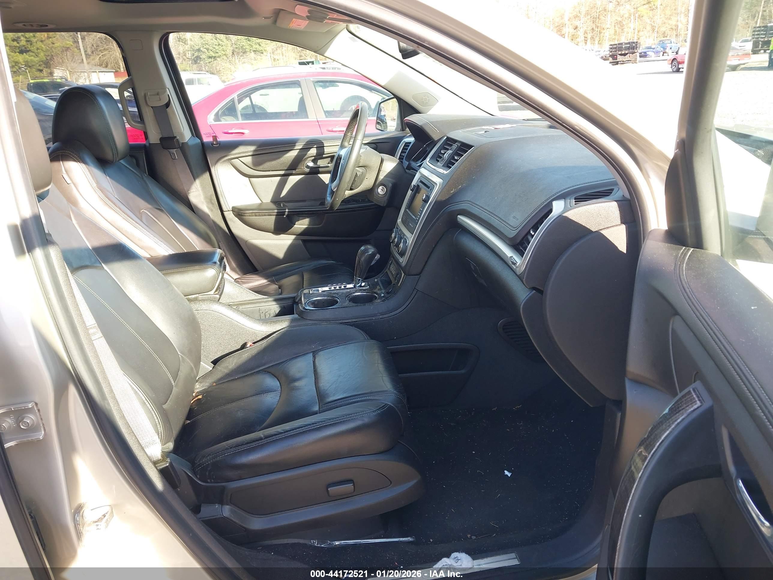 GMC ACADIA image 5