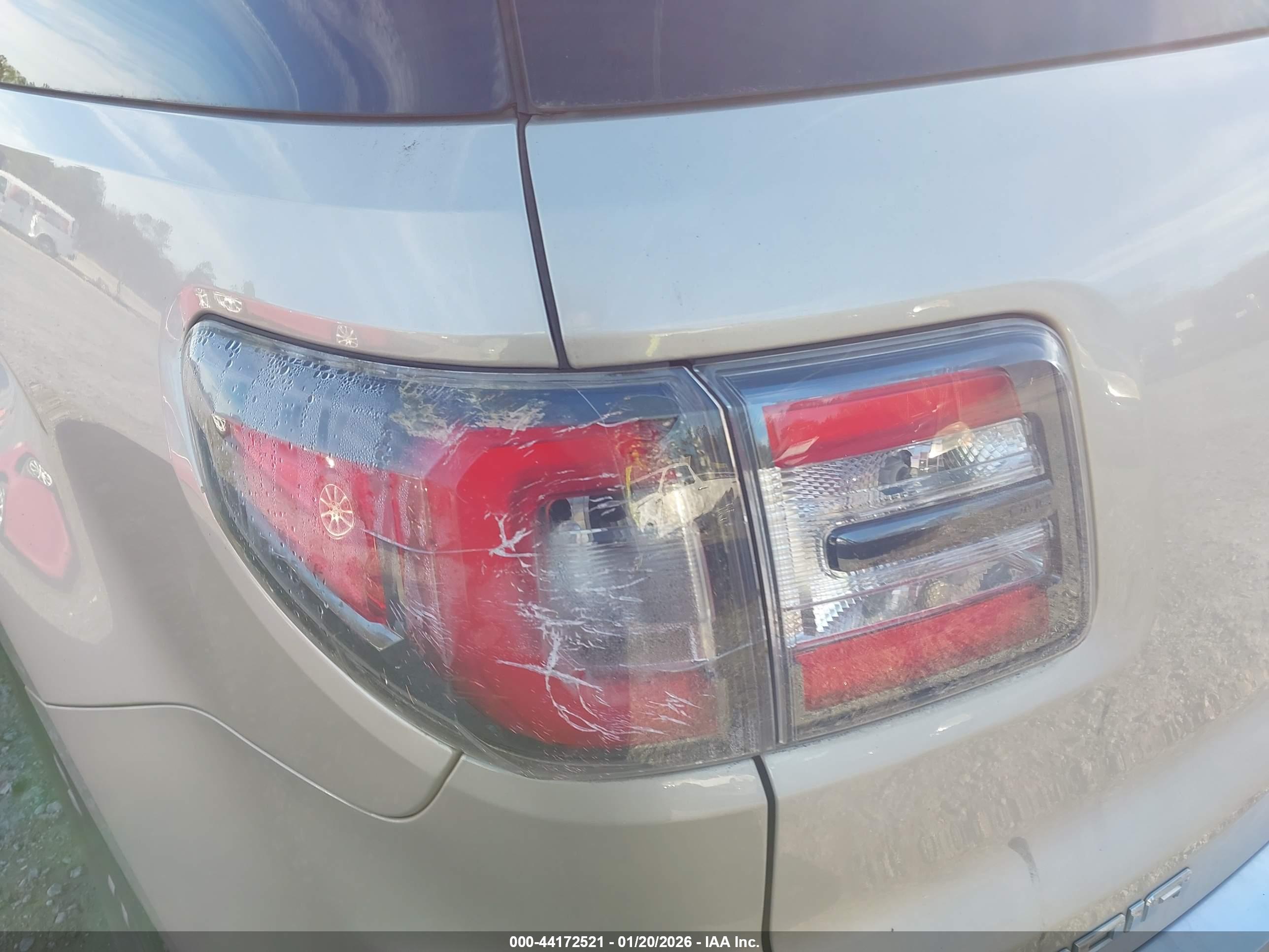 GMC ACADIA image 6